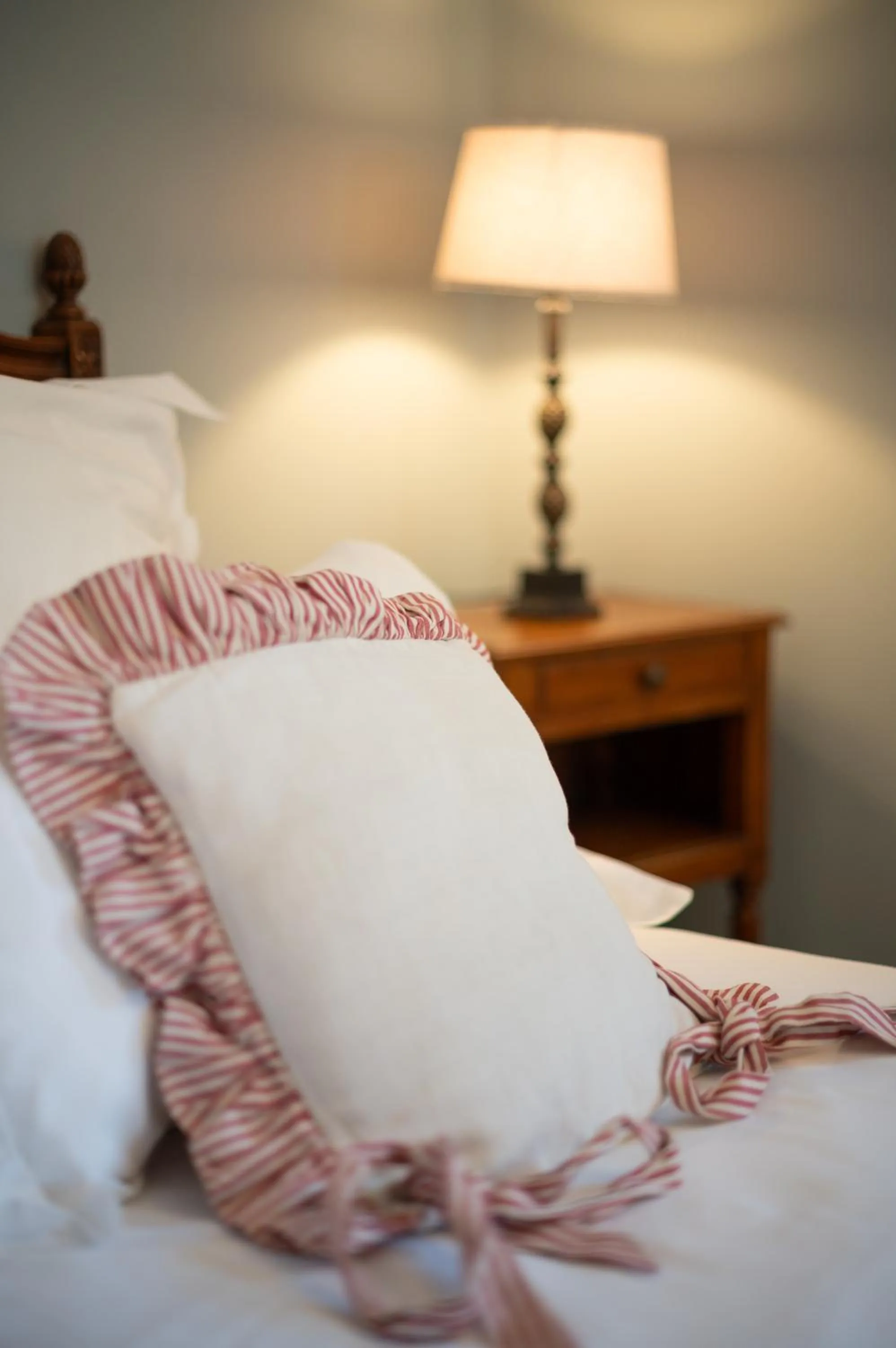 Decorative detail, Bed in Hôtel La Couleuvrine Sarlat Centre Ville