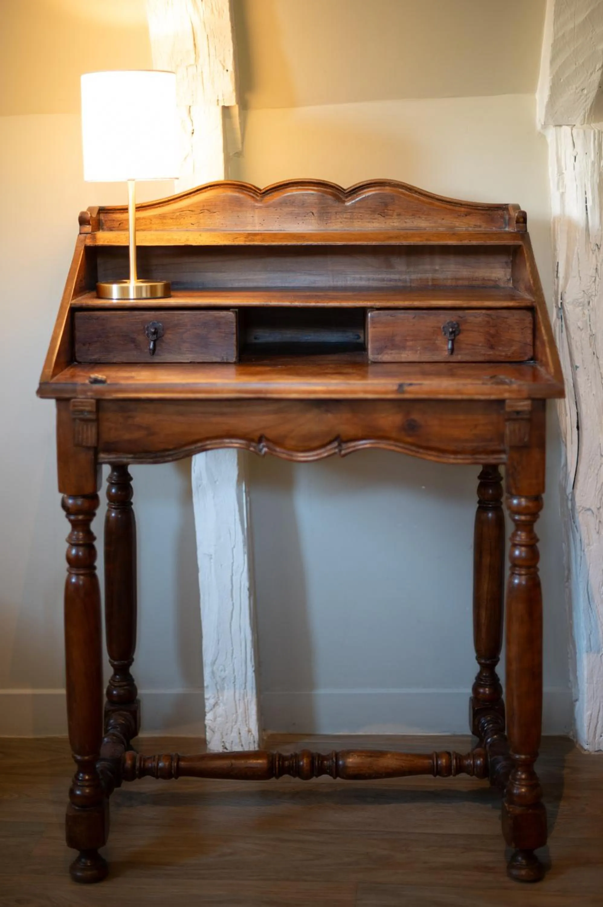 Decorative detail in Hôtel La Couleuvrine Sarlat Centre Ville