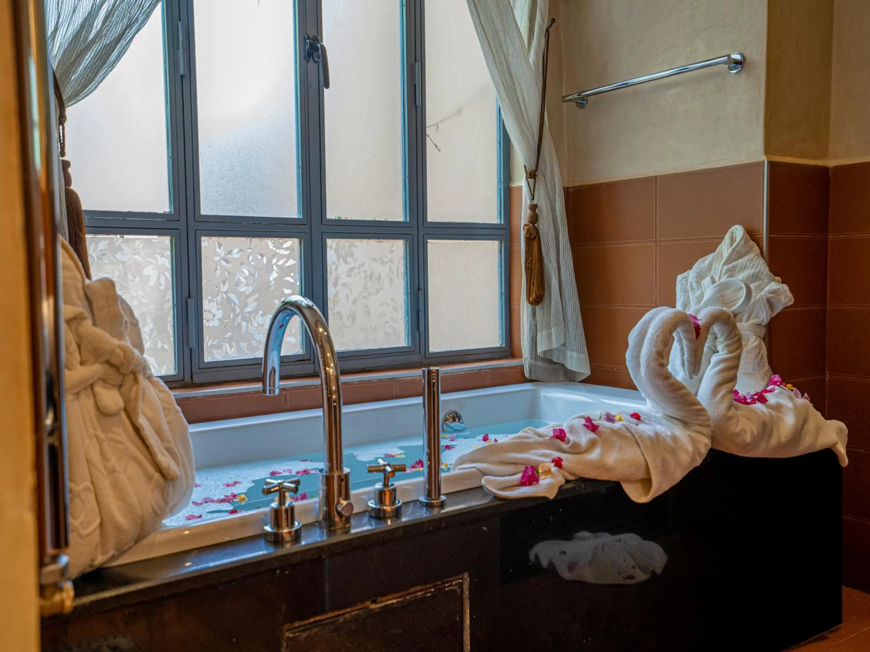 Bathroom in Palais Mirage d'Atlas, Suites de Luxe & Spa