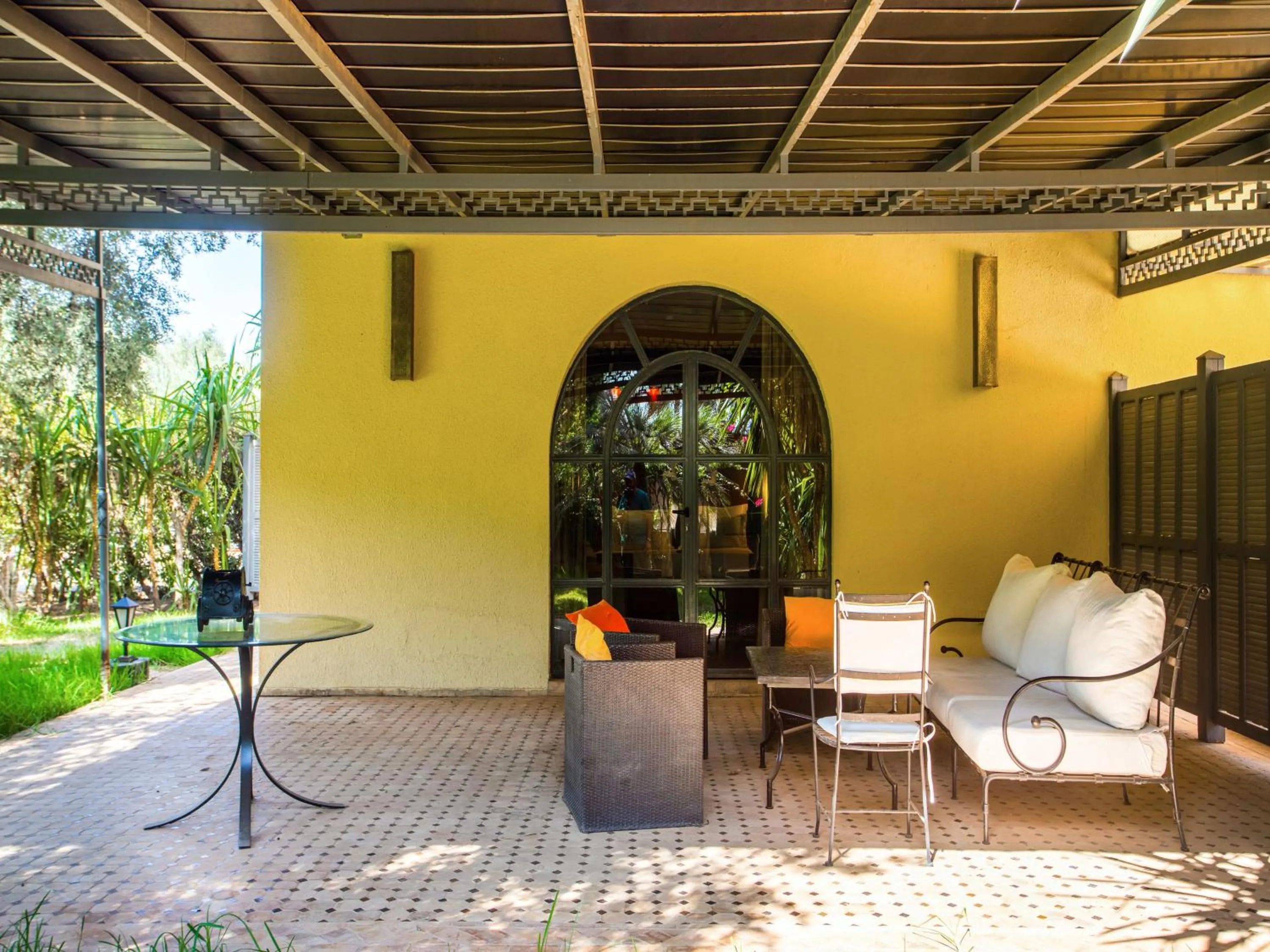 Patio in Palais Mirage d'Atlas, Suites de Luxe & Spa