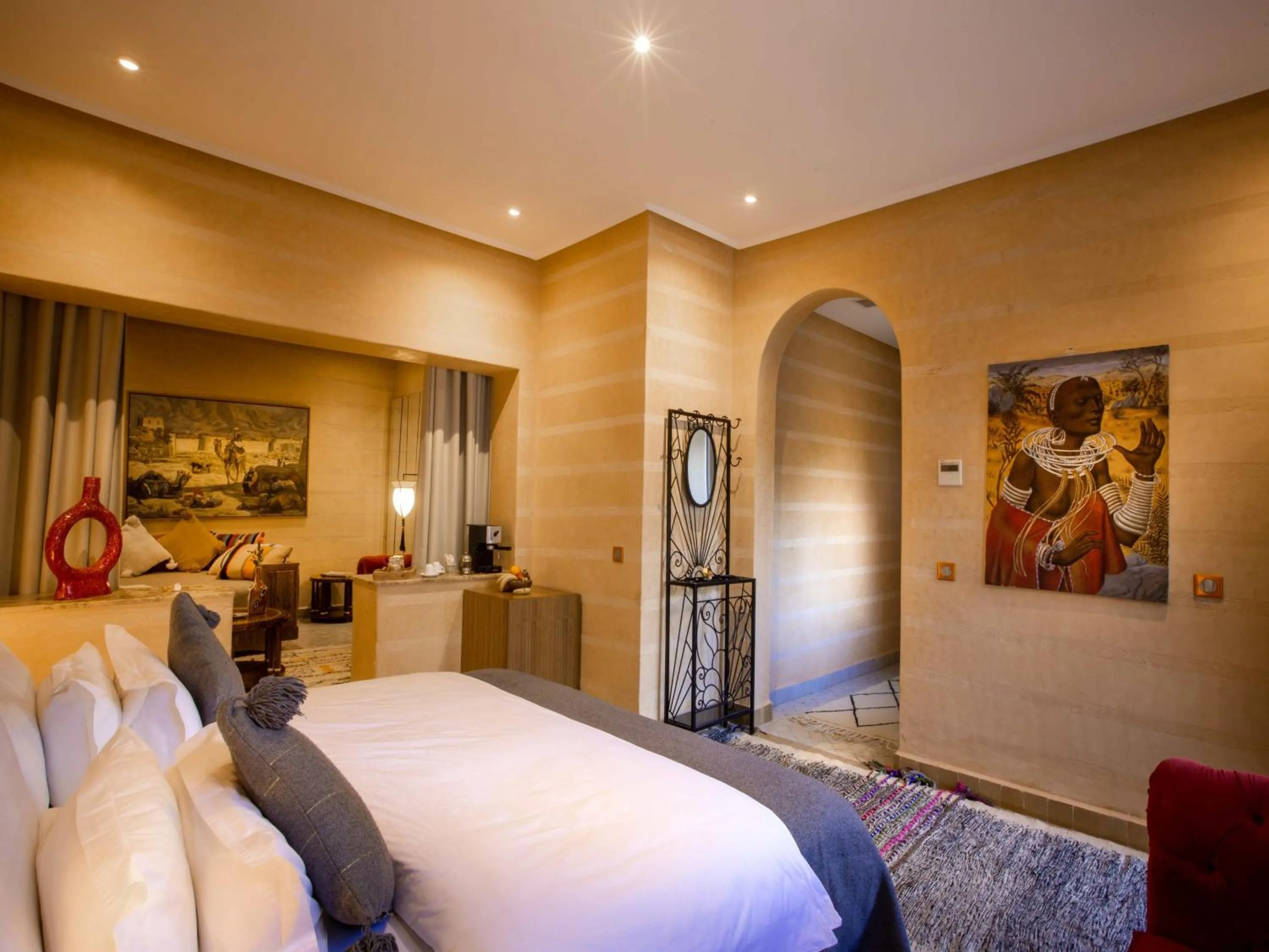Photo of the whole room, Bed in Palais Mirage d'Atlas, Suites de Luxe & Spa