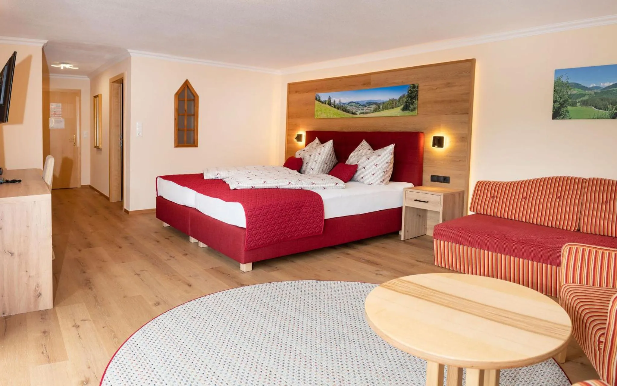 Photo of the whole room, Bed in Hotel Schneeberger