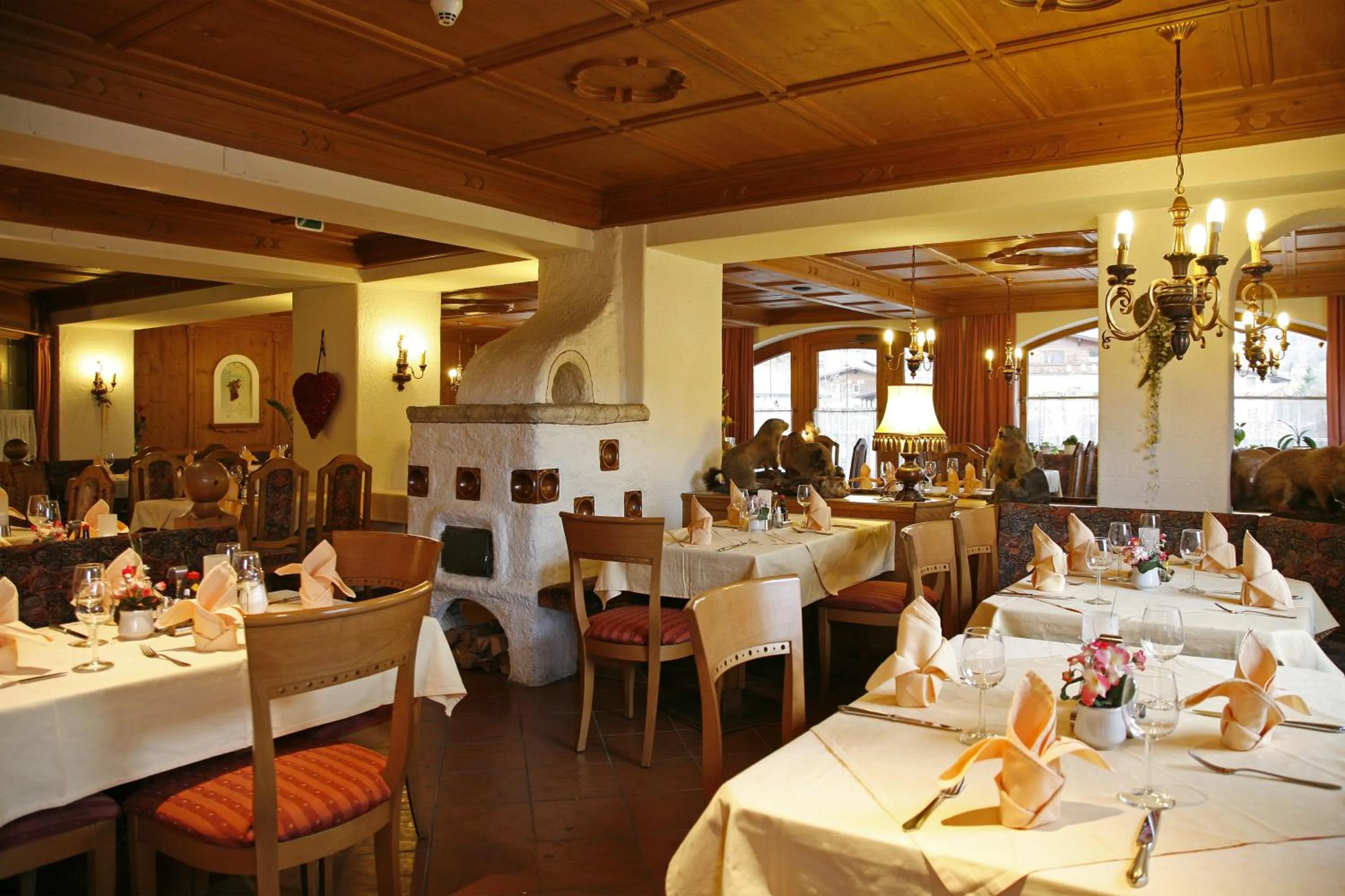 Restaurant/places to eat in Hotel Schneeberger