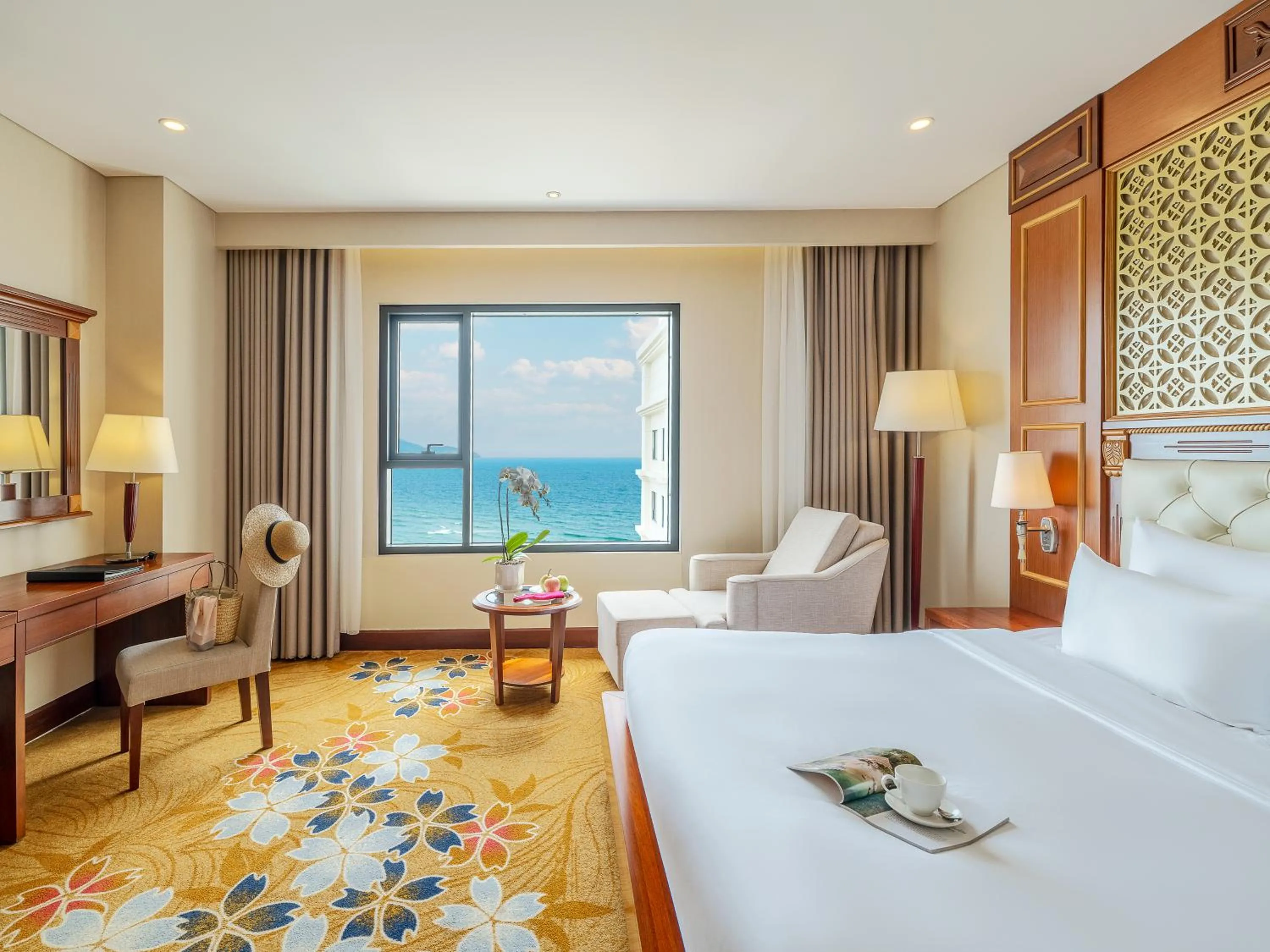 Photo of the whole room, Bed in DLG Hotel Danang