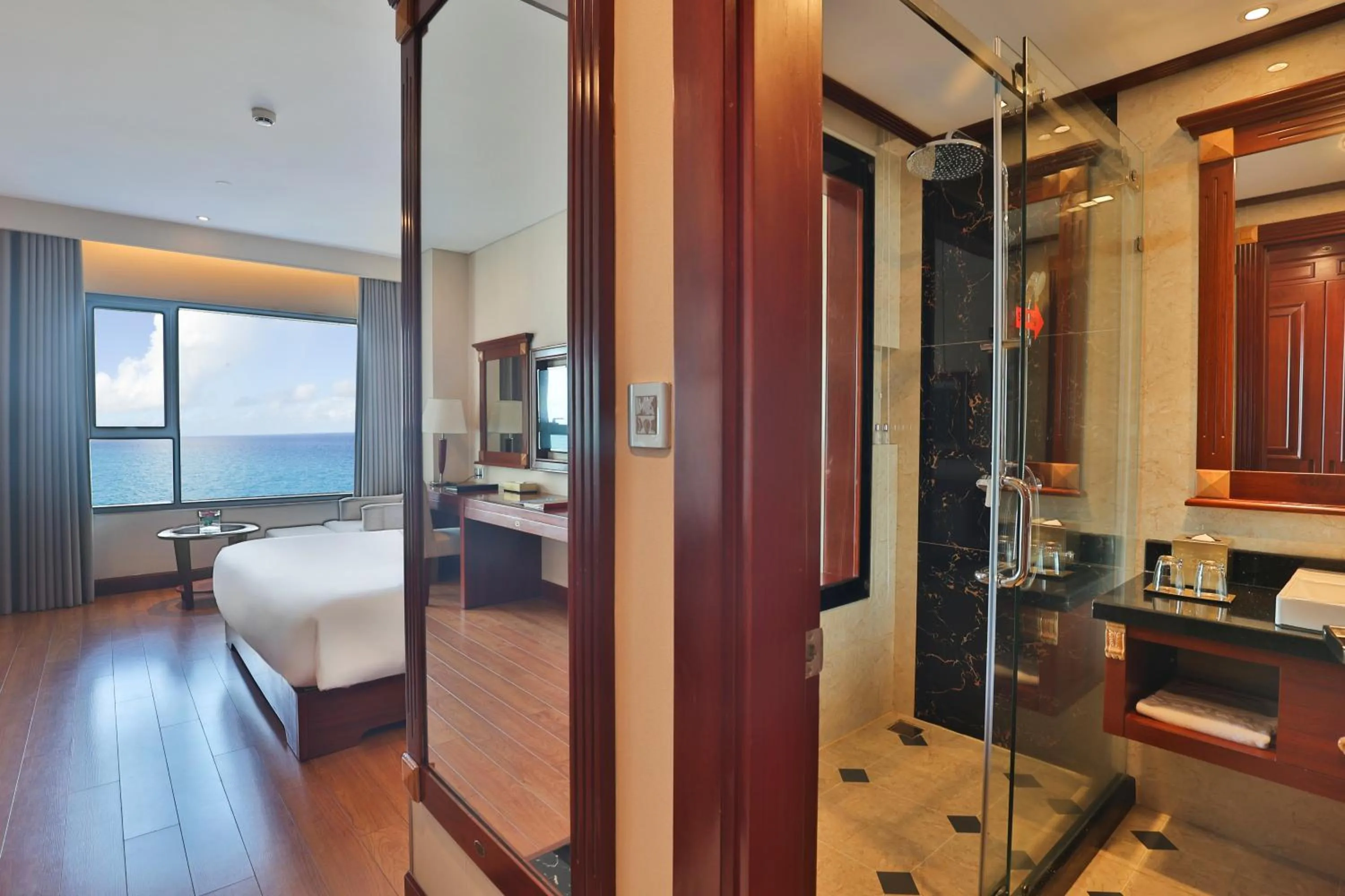 Bathroom in DLG Hotel Danang