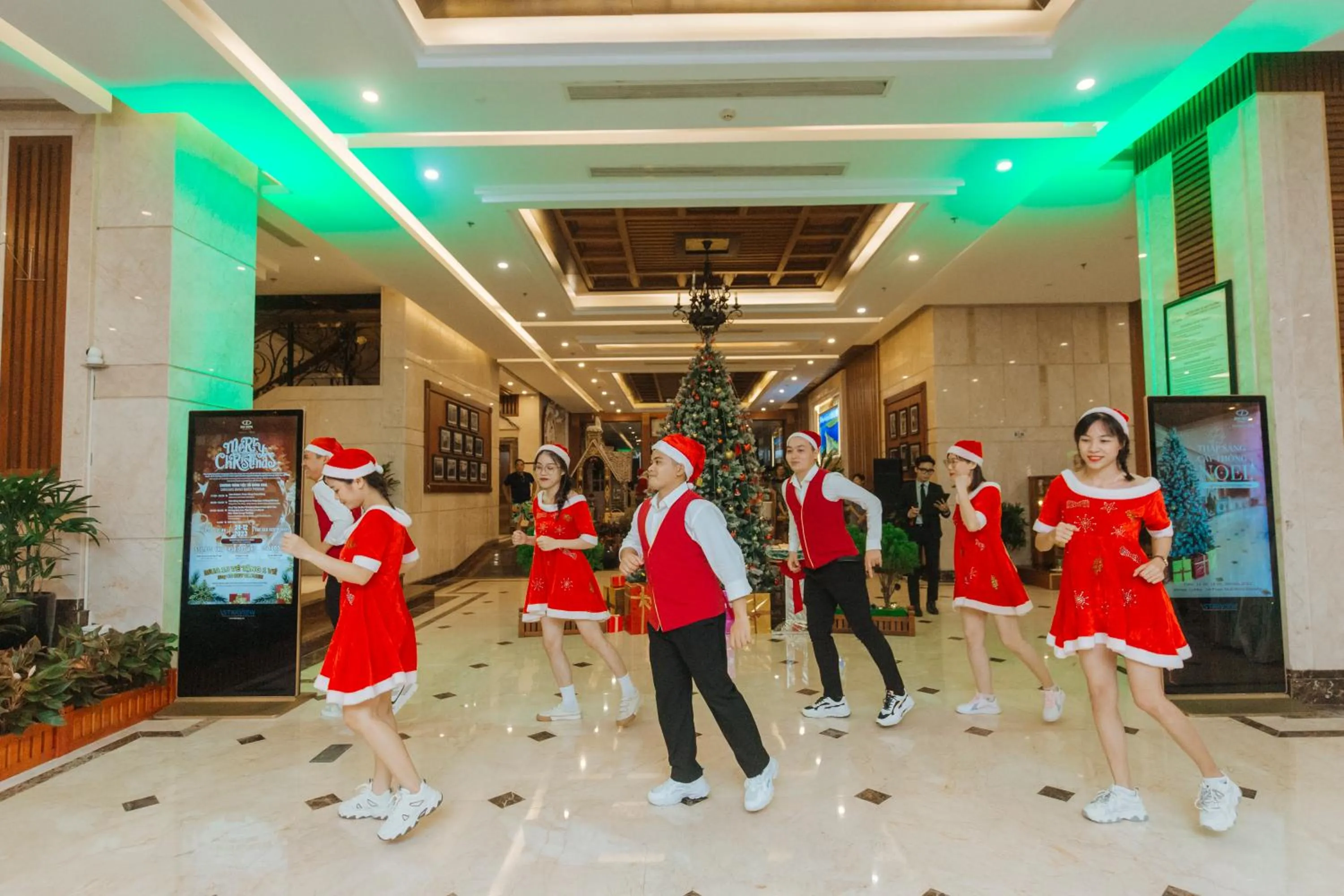 Entertainment in DLG Hotel Danang