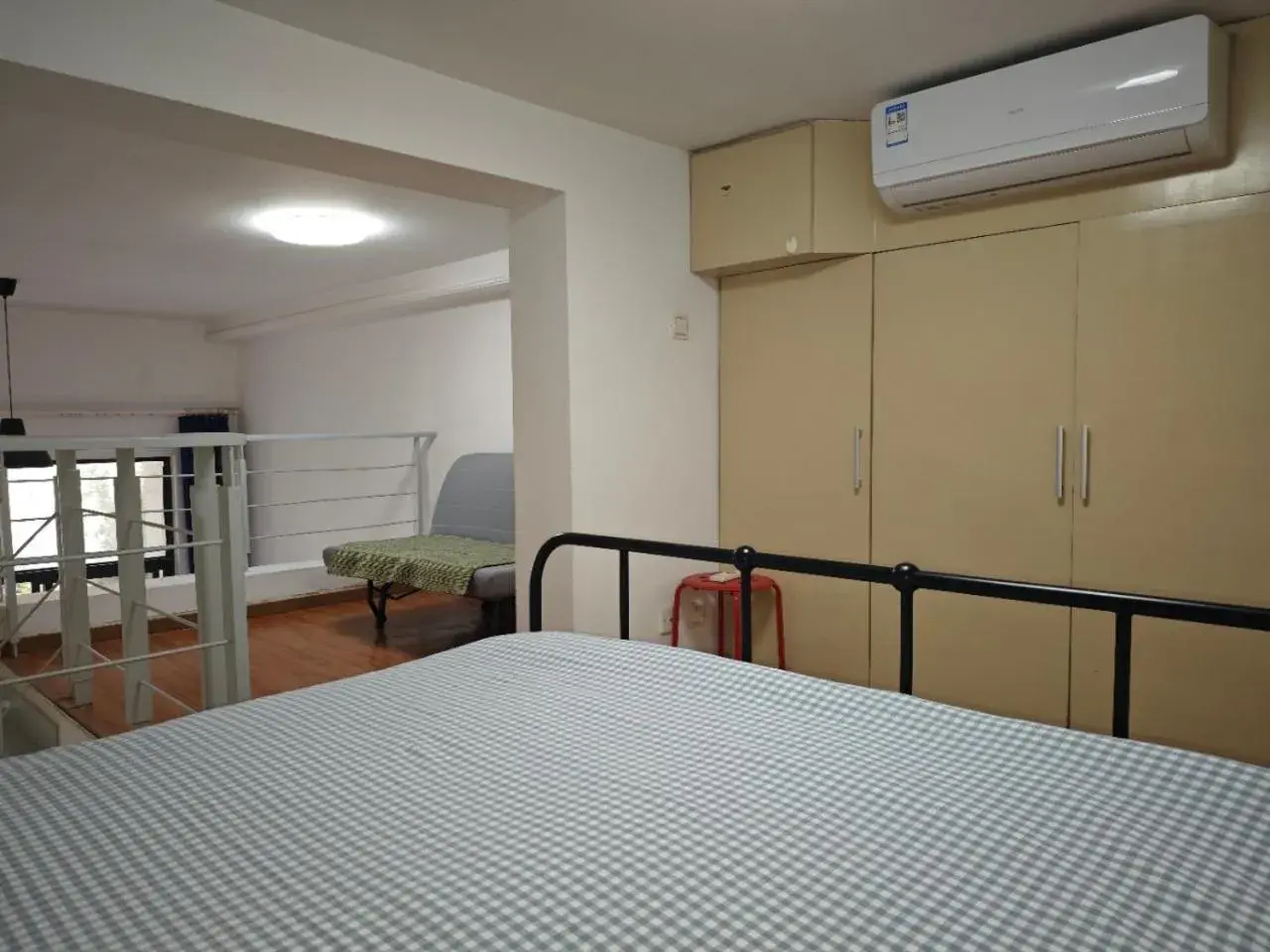 Bed in iNestin Shanghai Apt Xinjinqiao Road Bed in iNestin Shanghai Apt Xinjinqiao Road