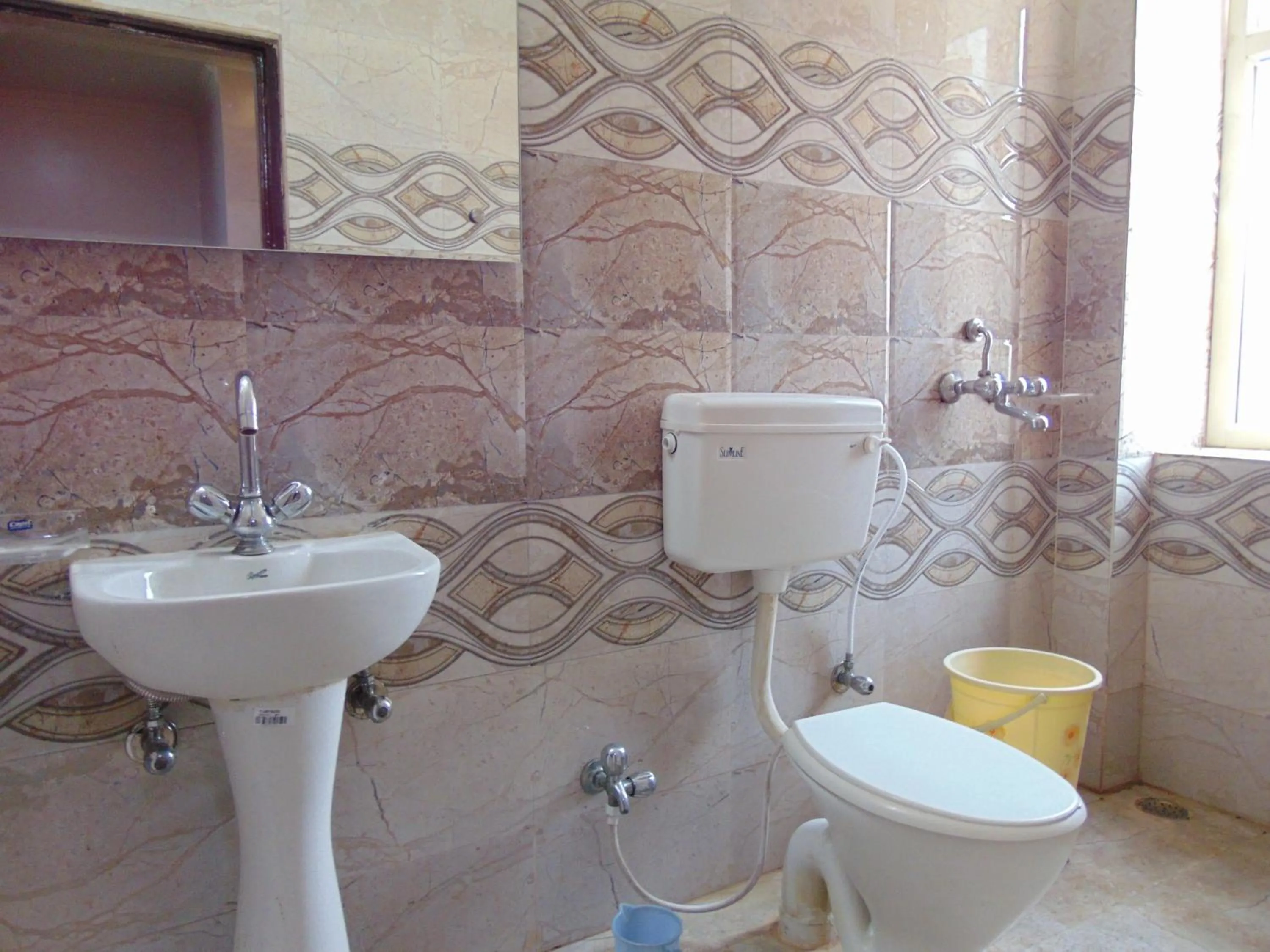 Bathroom in FabExpress Alpine