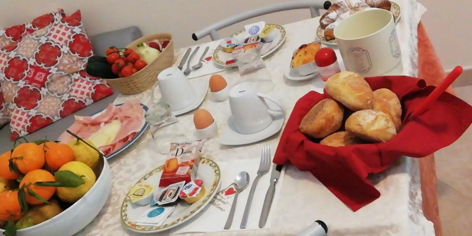 Food and drinks in B&B La casa D'amare