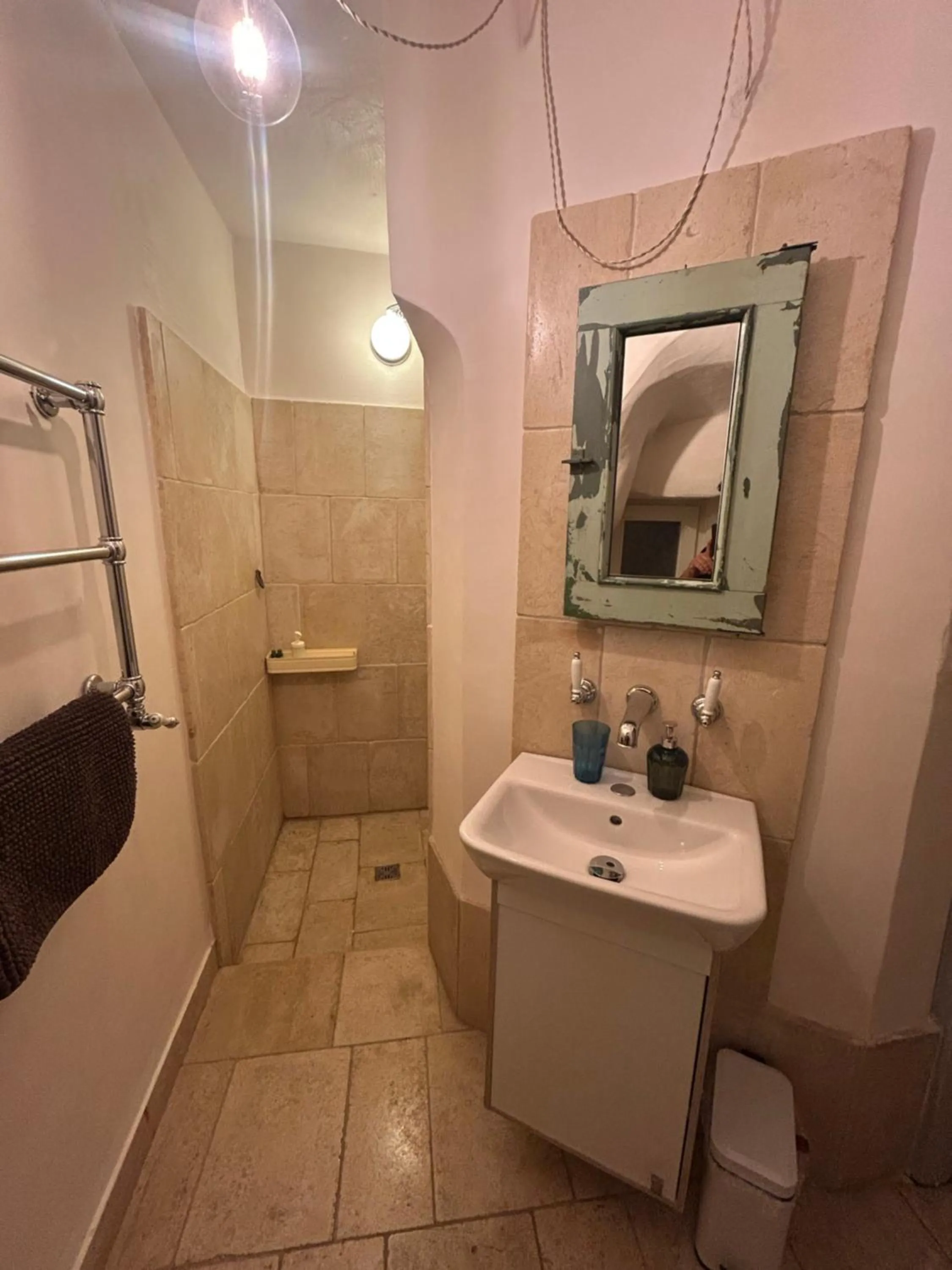 Shower in Masseria Pelosella B&B