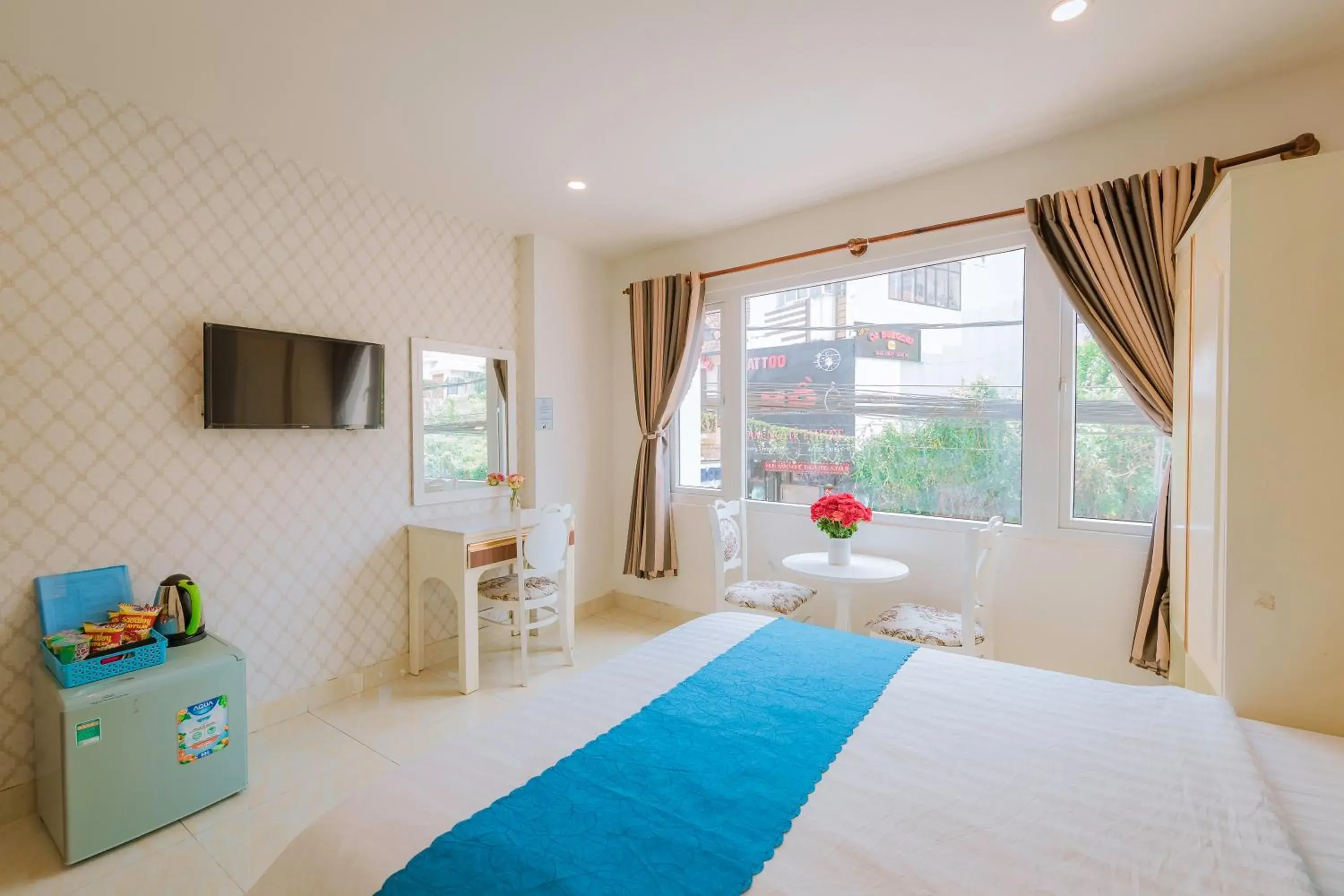 Photo of the whole room, Bed in Thanh Thanh Hotel Photo of the whole room, Bed in Thanh Thanh Hotel