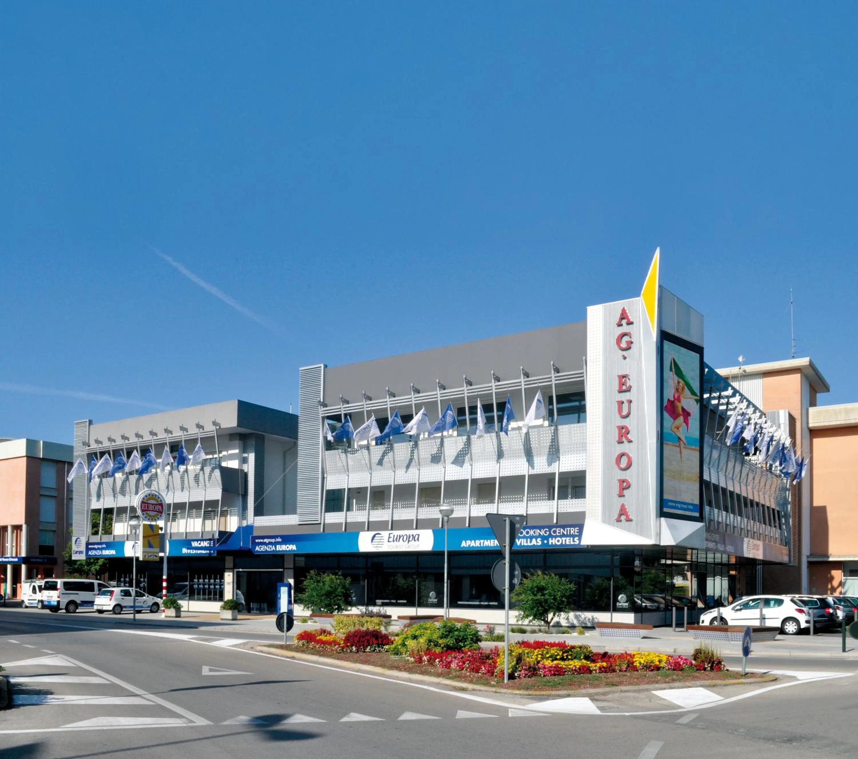 Staff in Villaggio Planetarium Resort