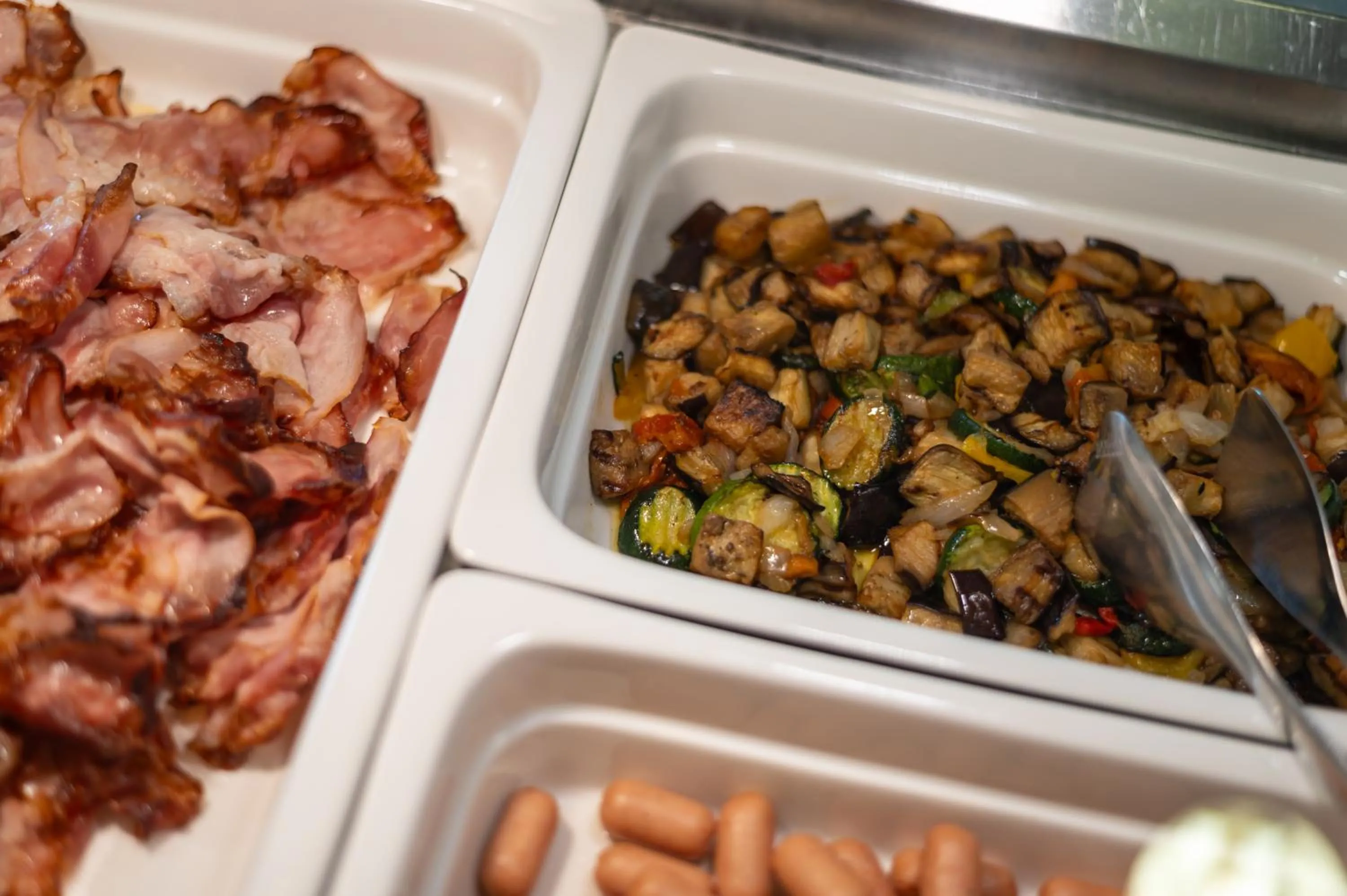 Restaurant/places to eat in Villaggio Planetarium Resort