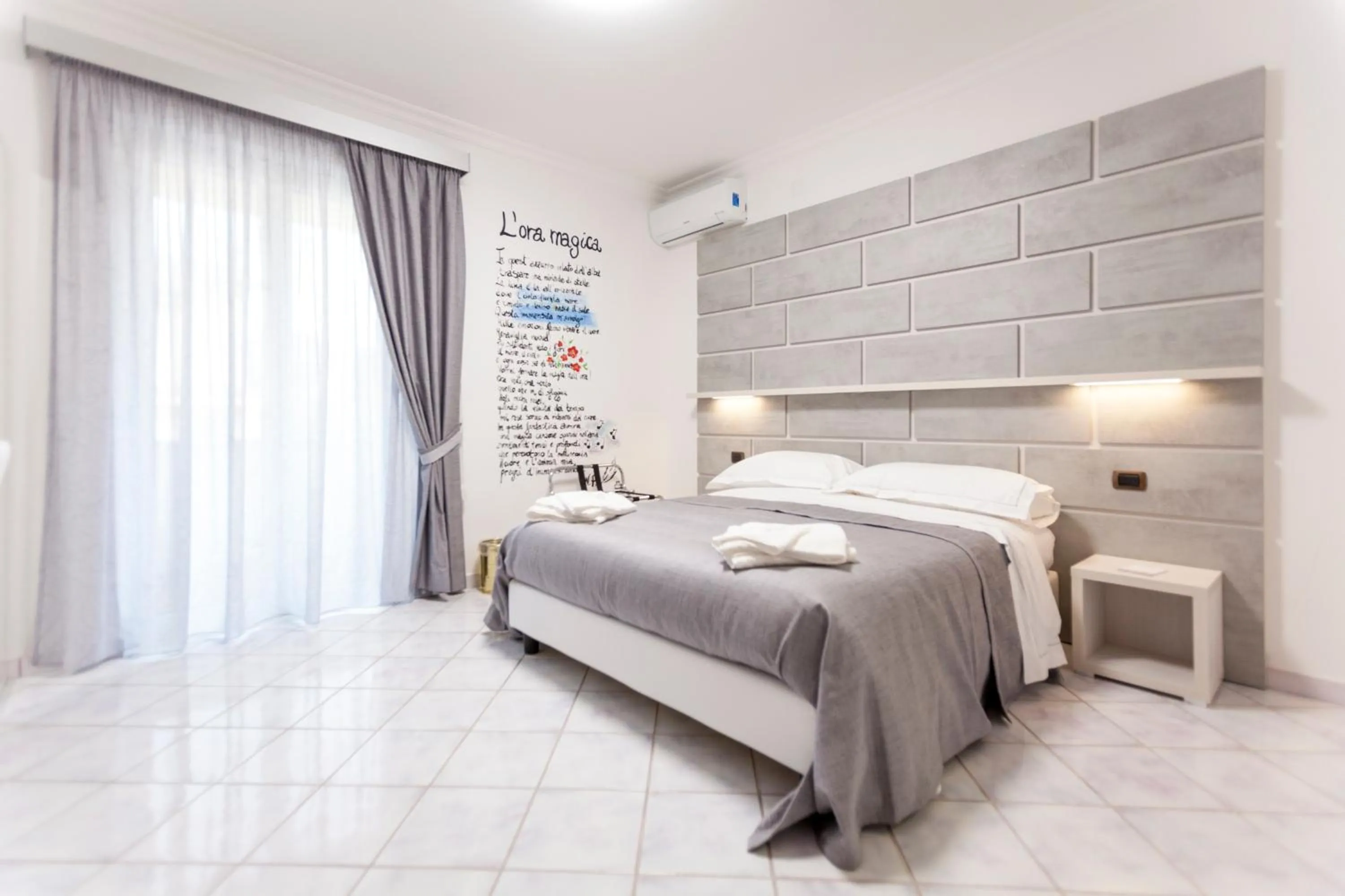 Photo of the whole room in Na' Poesia B&B di Charme