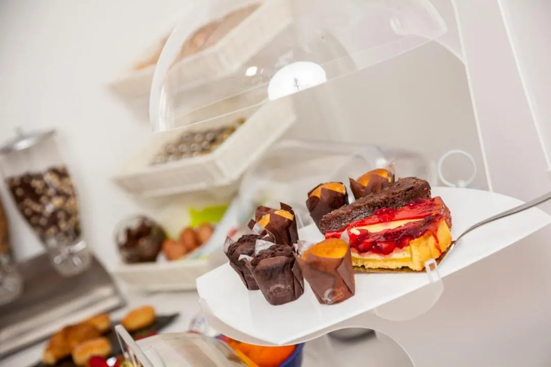 Buffet breakfast in Na' Poesia B&B di Charme