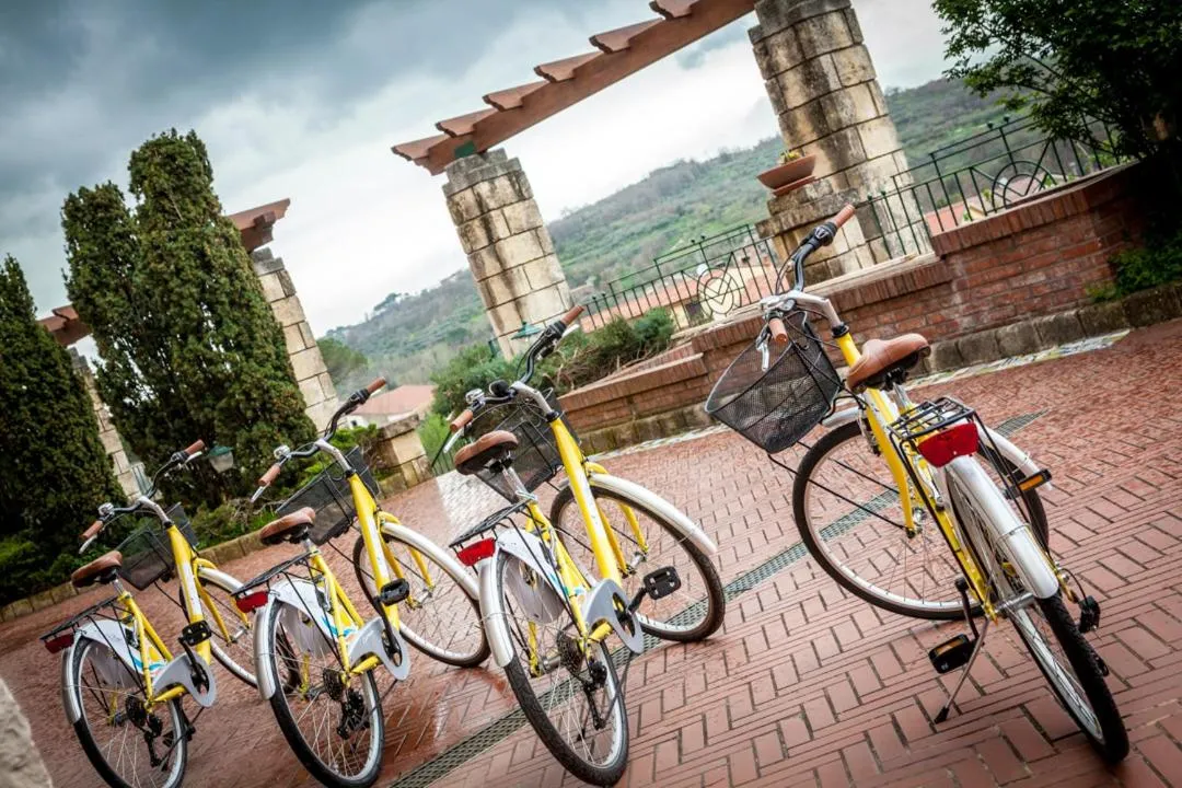 Cycling in Na' Poesia B&B di Charme