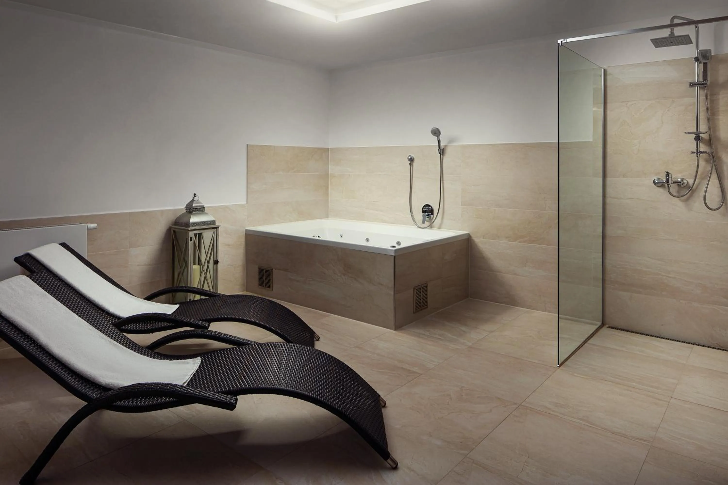 Bath in Grandhotel Nabokov