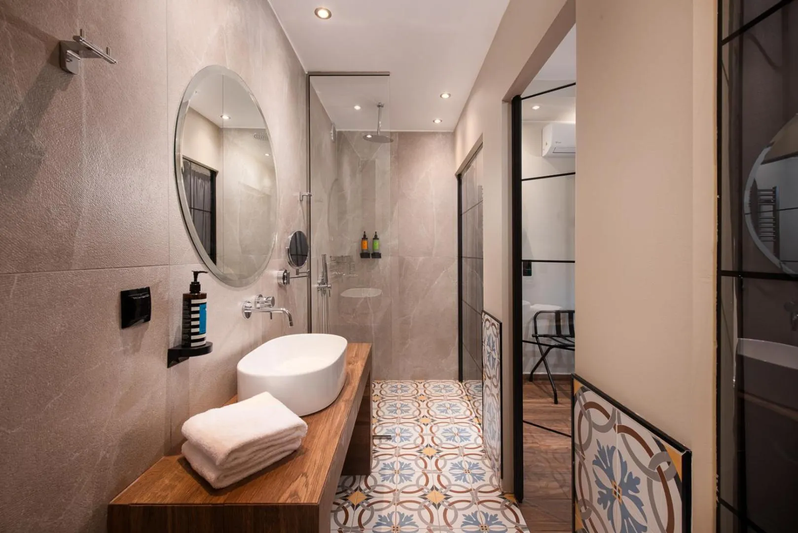 Bathroom in Hotel Naiades