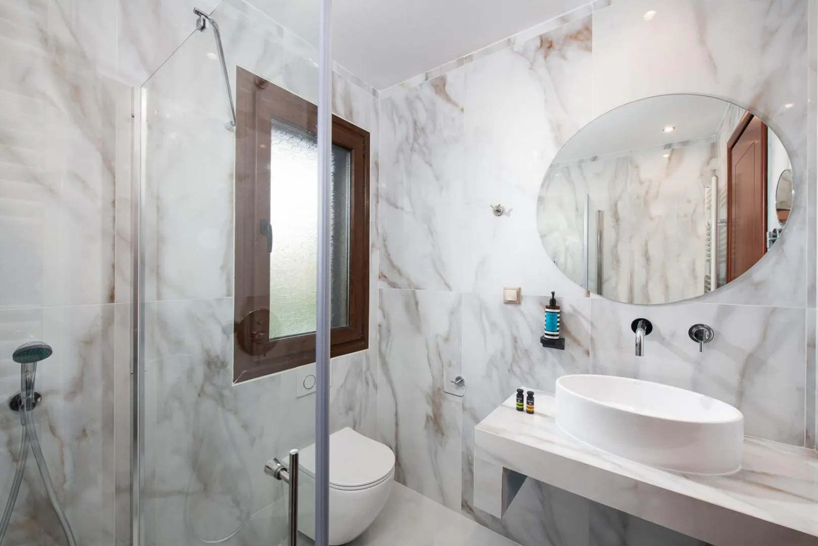 Bathroom in Hotel Naiades