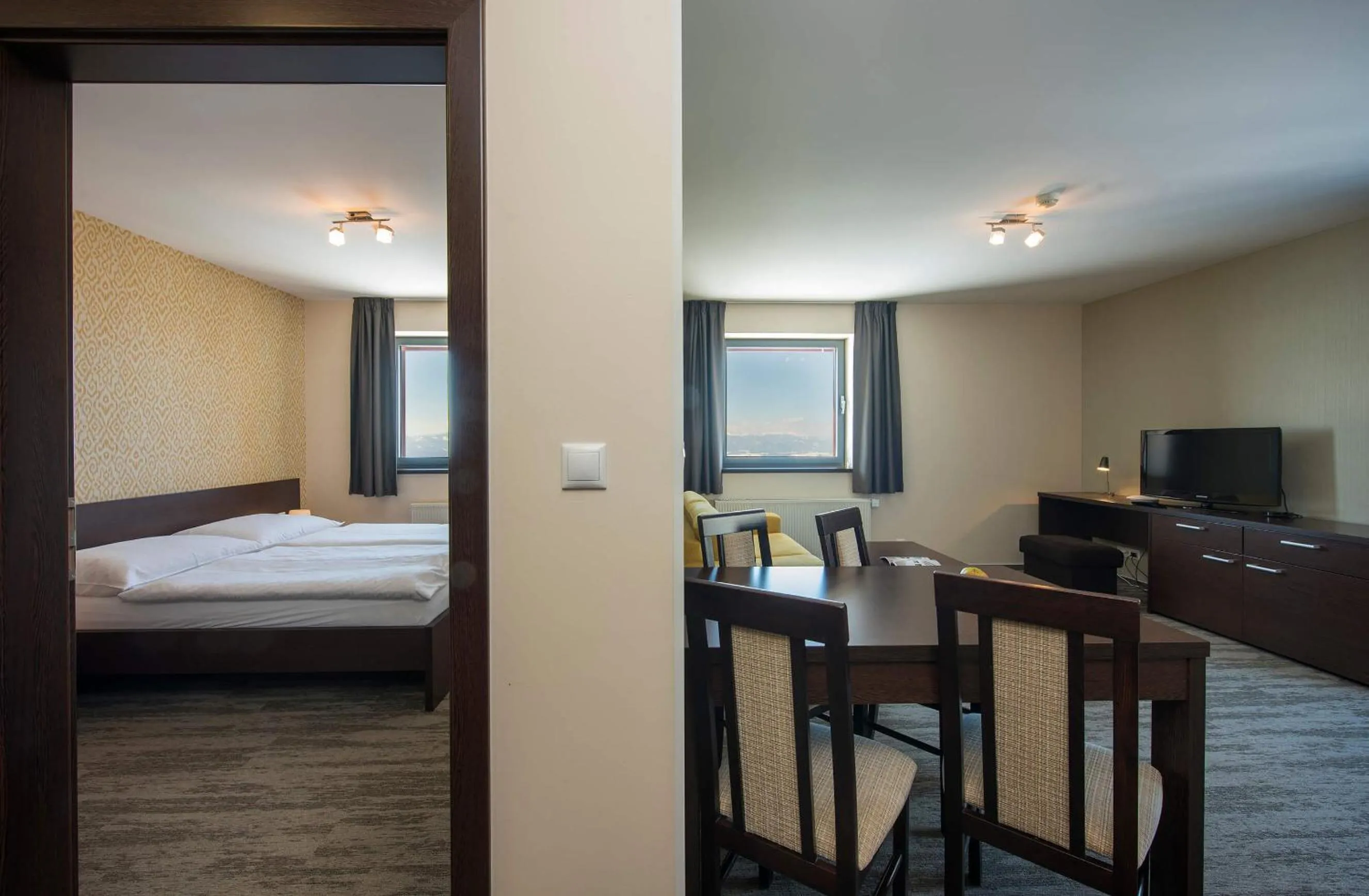 TV and multimedia, Bed in Hotel Panorama Resort