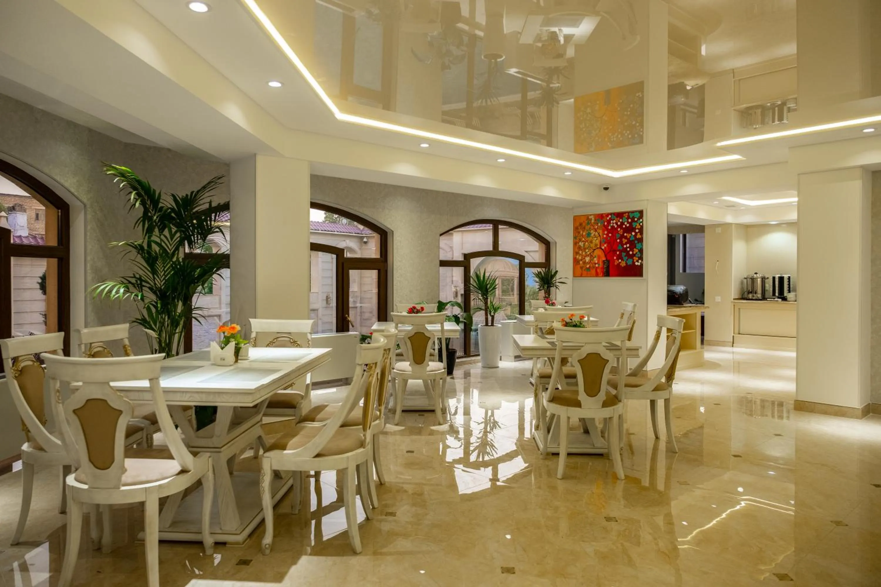 Restaurant/places to eat in DiliMah Premium Luxury