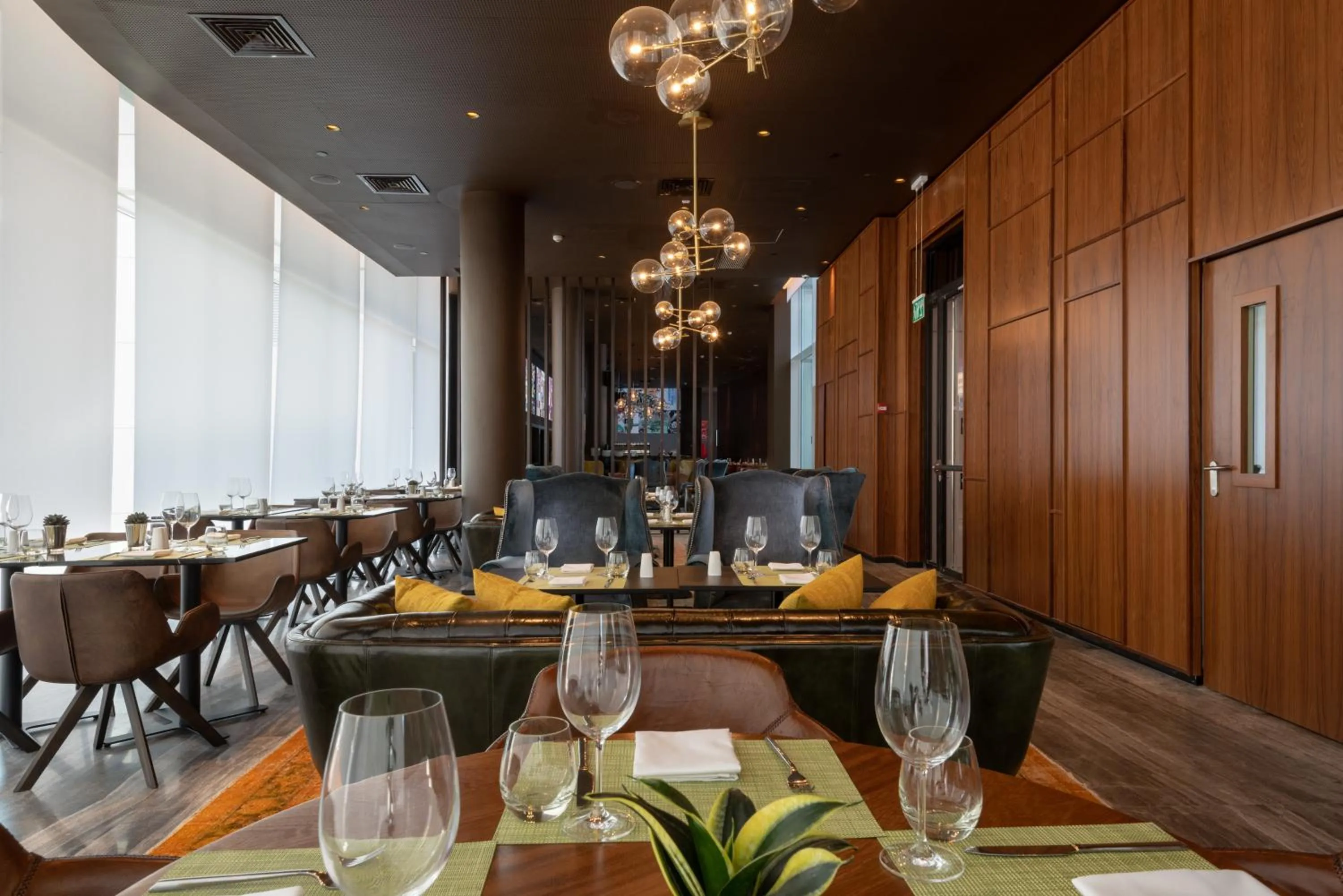 Restaurant/places to eat in NYX Herzliya