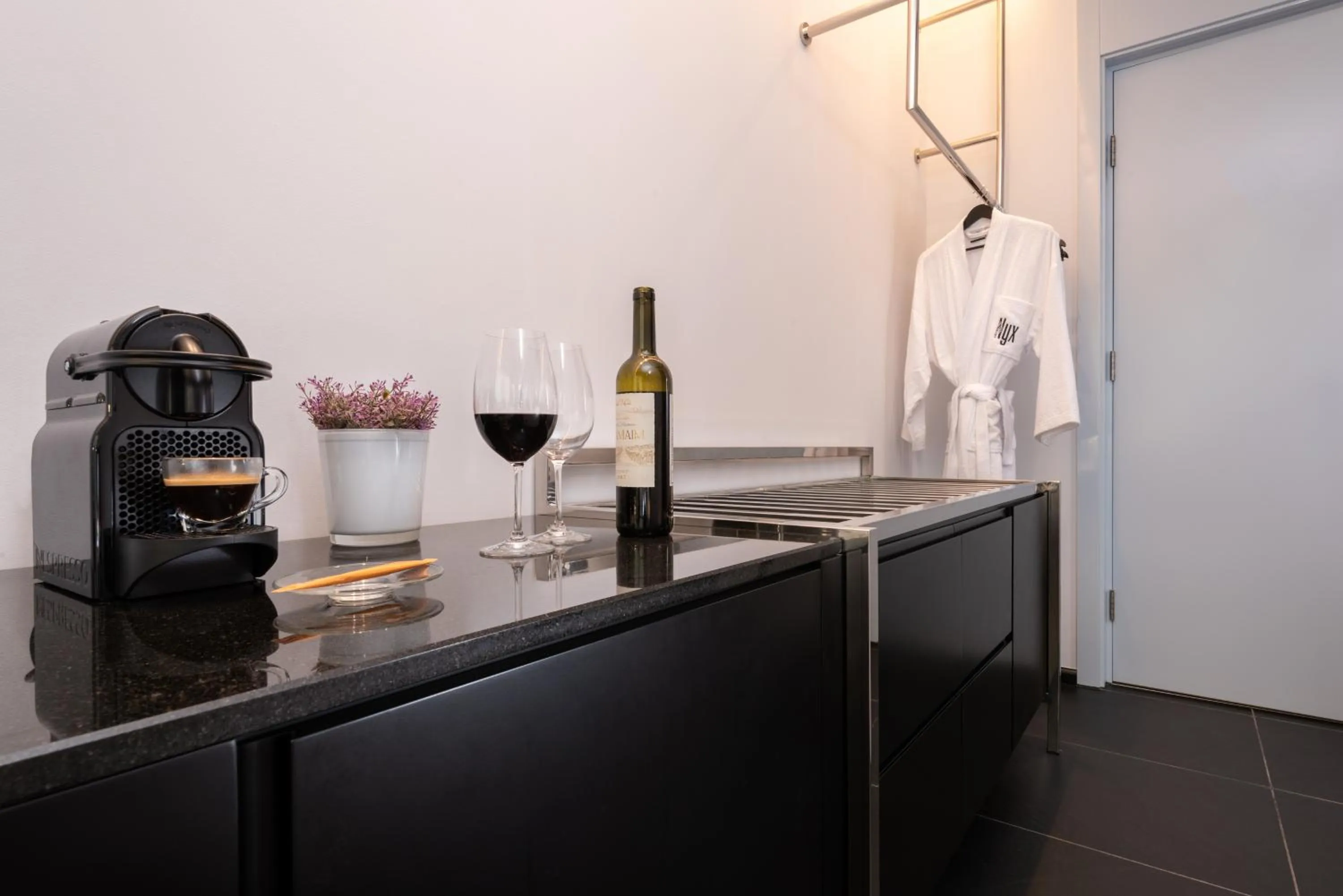 Bedroom in NYX Herzliya