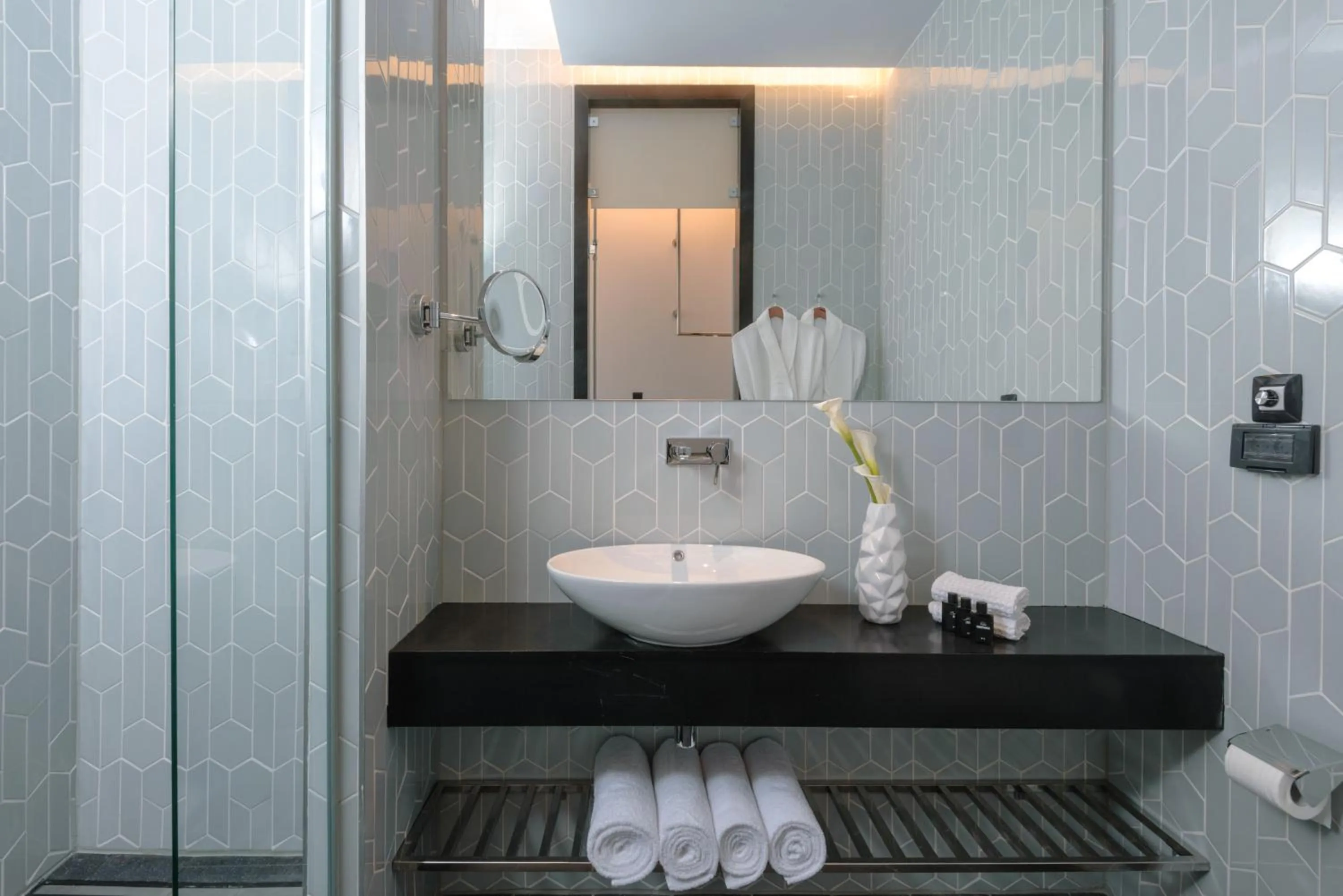 Bedroom in NYX Herzliya