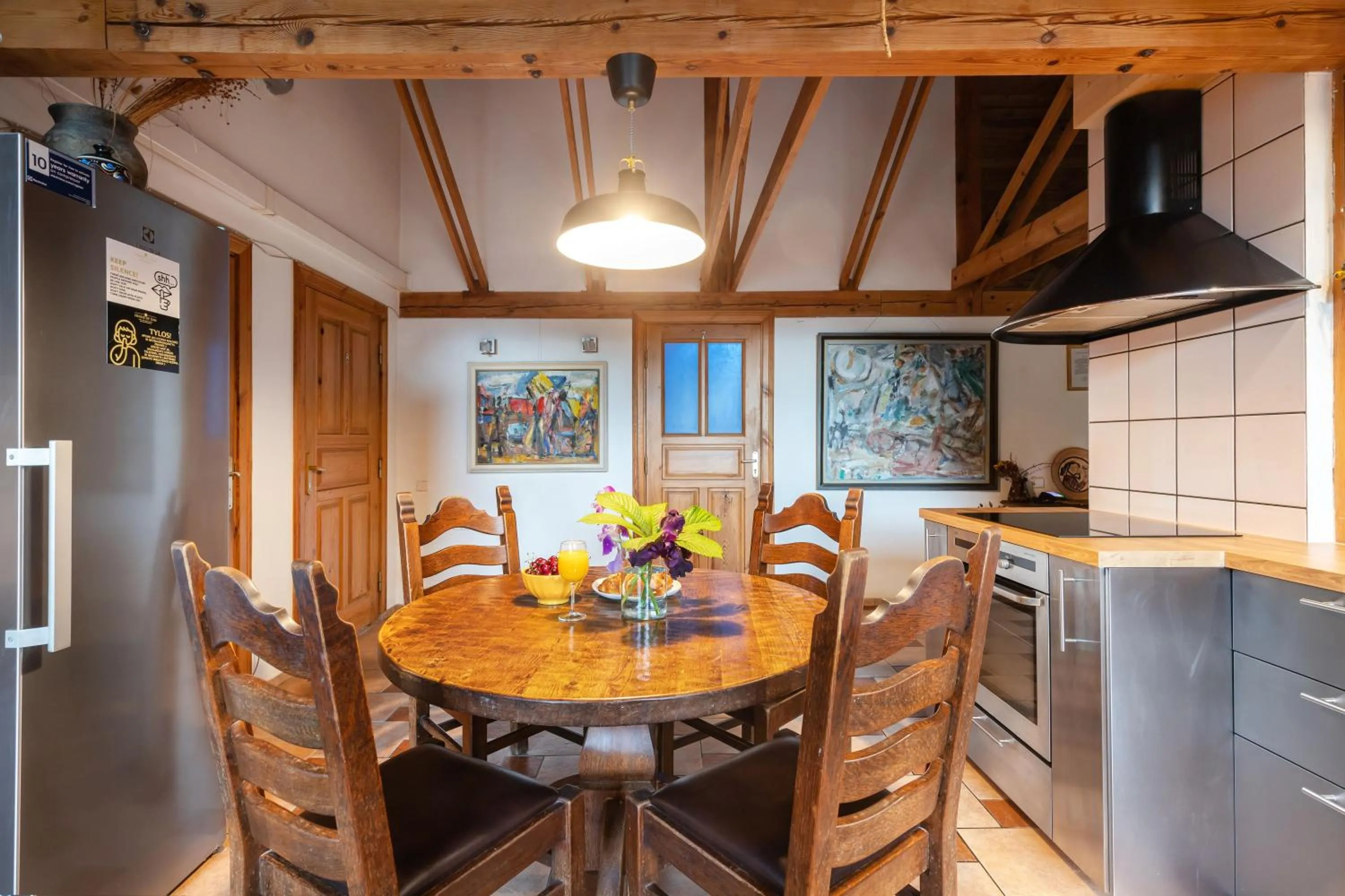 Kitchen or kitchenette in House of Sun