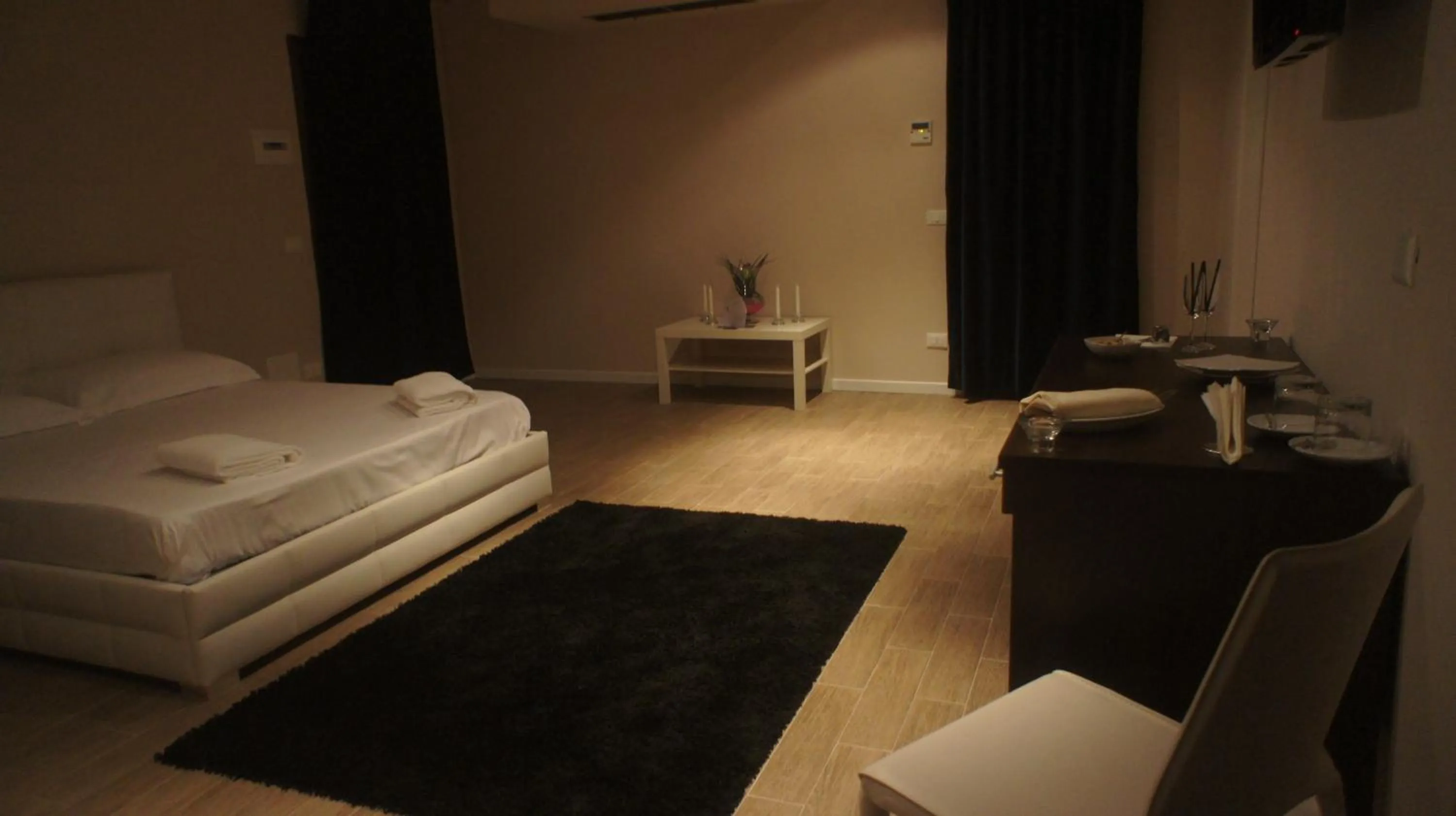 TV and multimedia, Bed in Hotel Eremo