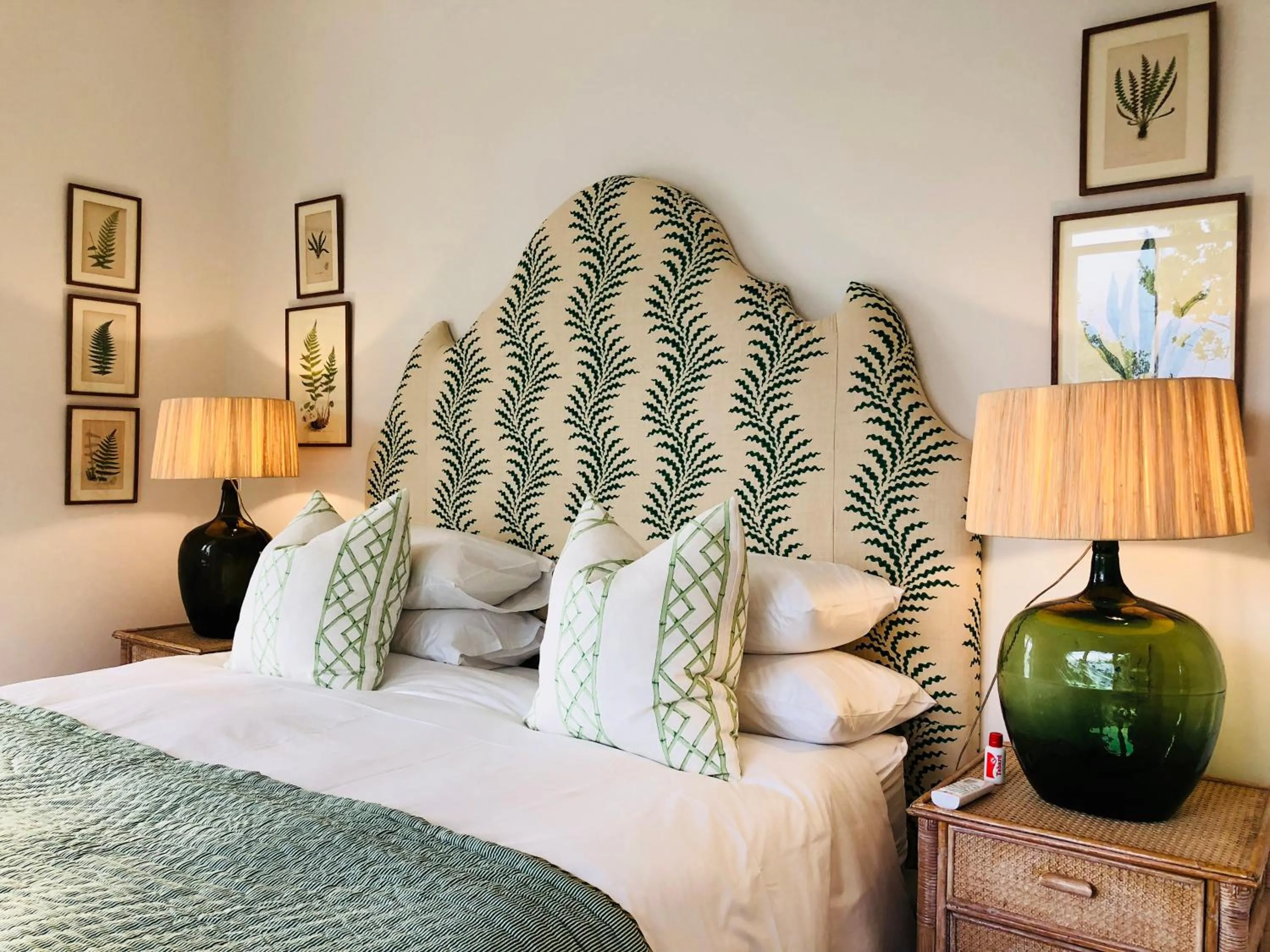 Bedroom, Bed in La Cotte Orchard Cottages