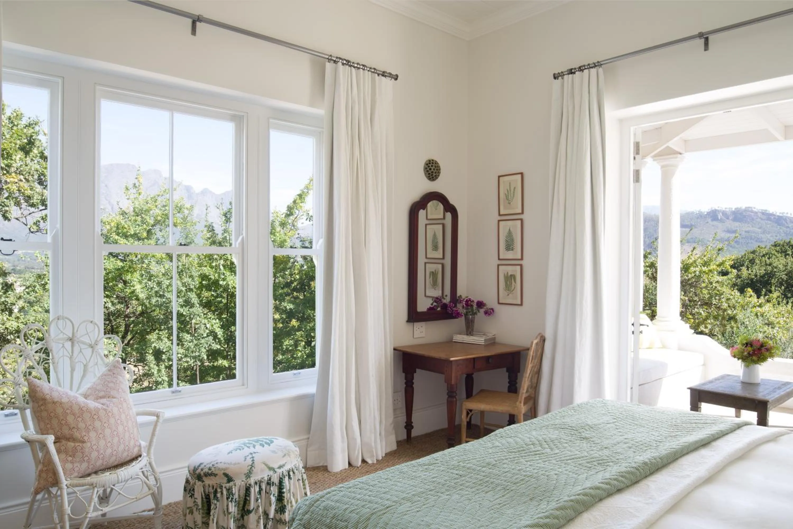 Bedroom, Bed in La Cotte Orchard Cottages