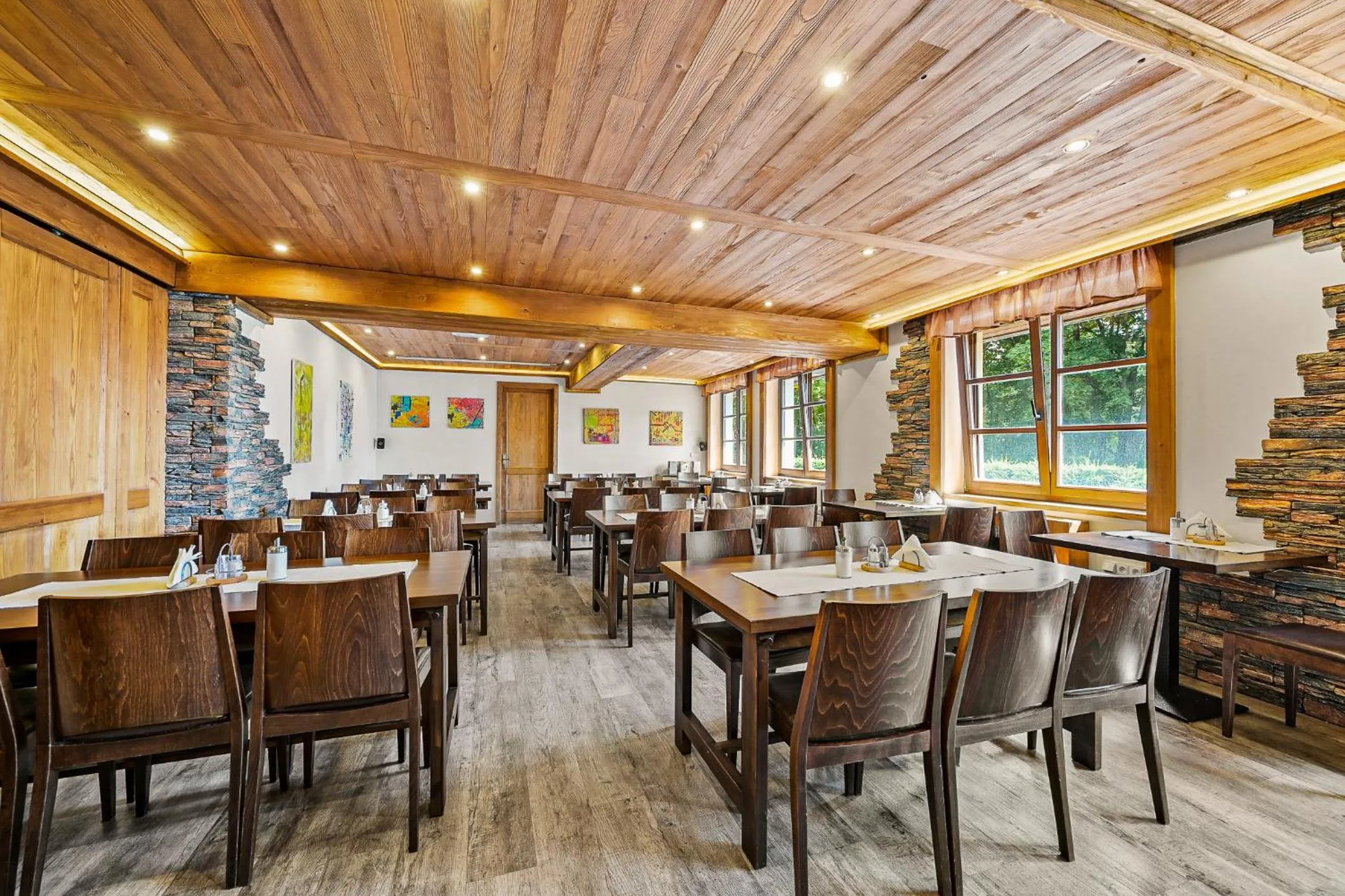Dining area in David Wellness Hotel