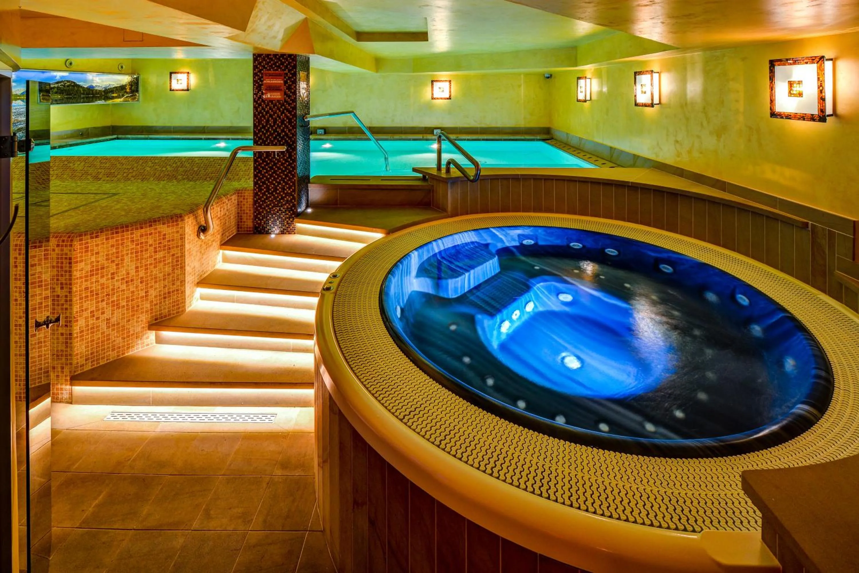 Hot Tub in David Wellness Hotel