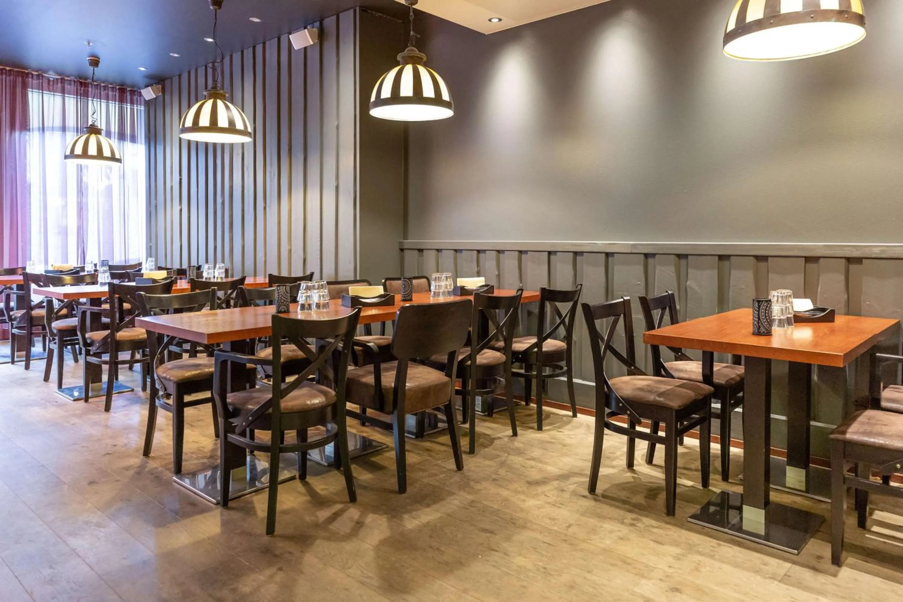 Restaurant/places to eat in Scandic Atlas