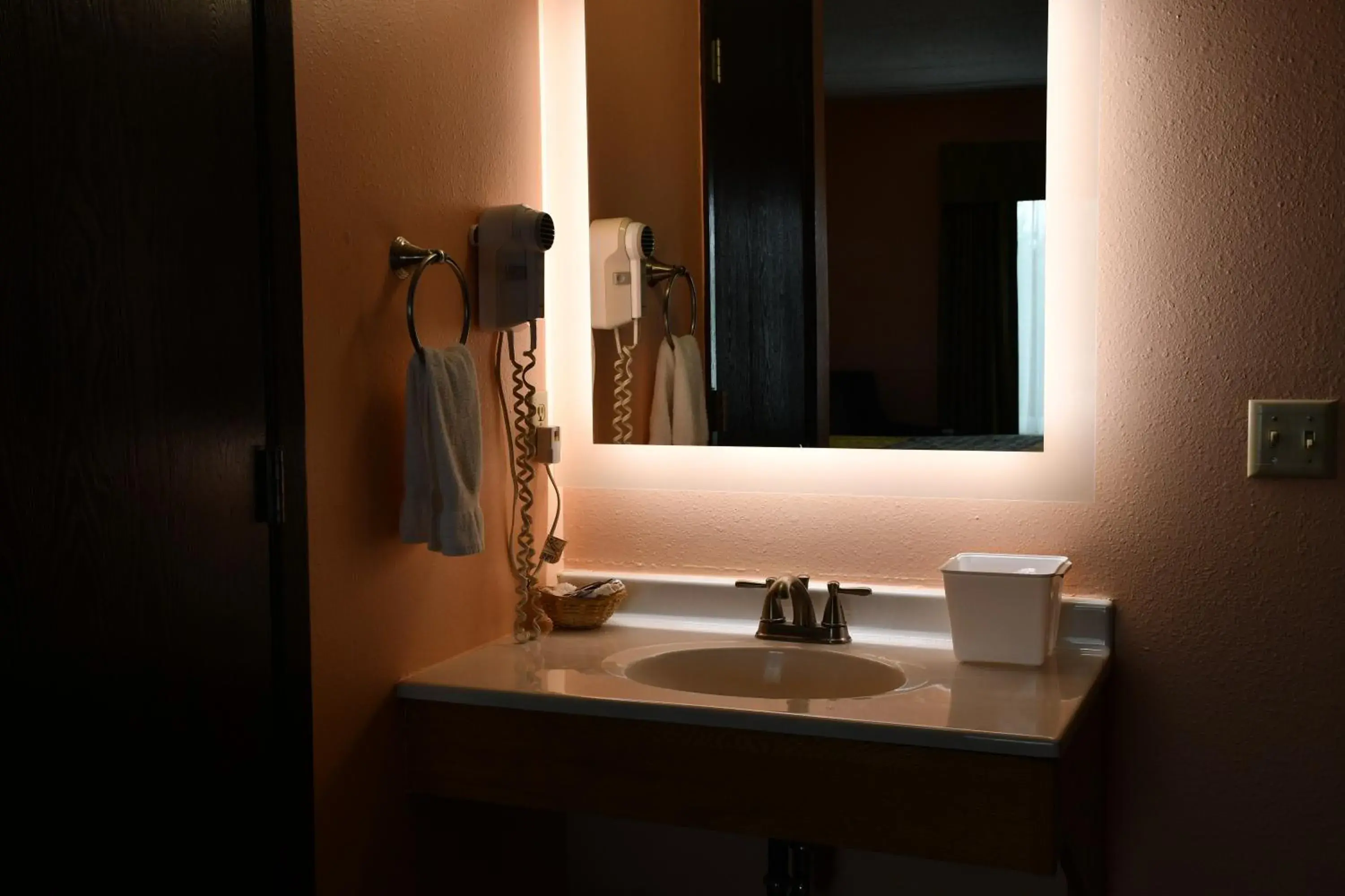 Regency Inn & Suites Faribault Regency Inn & Suites Faribault