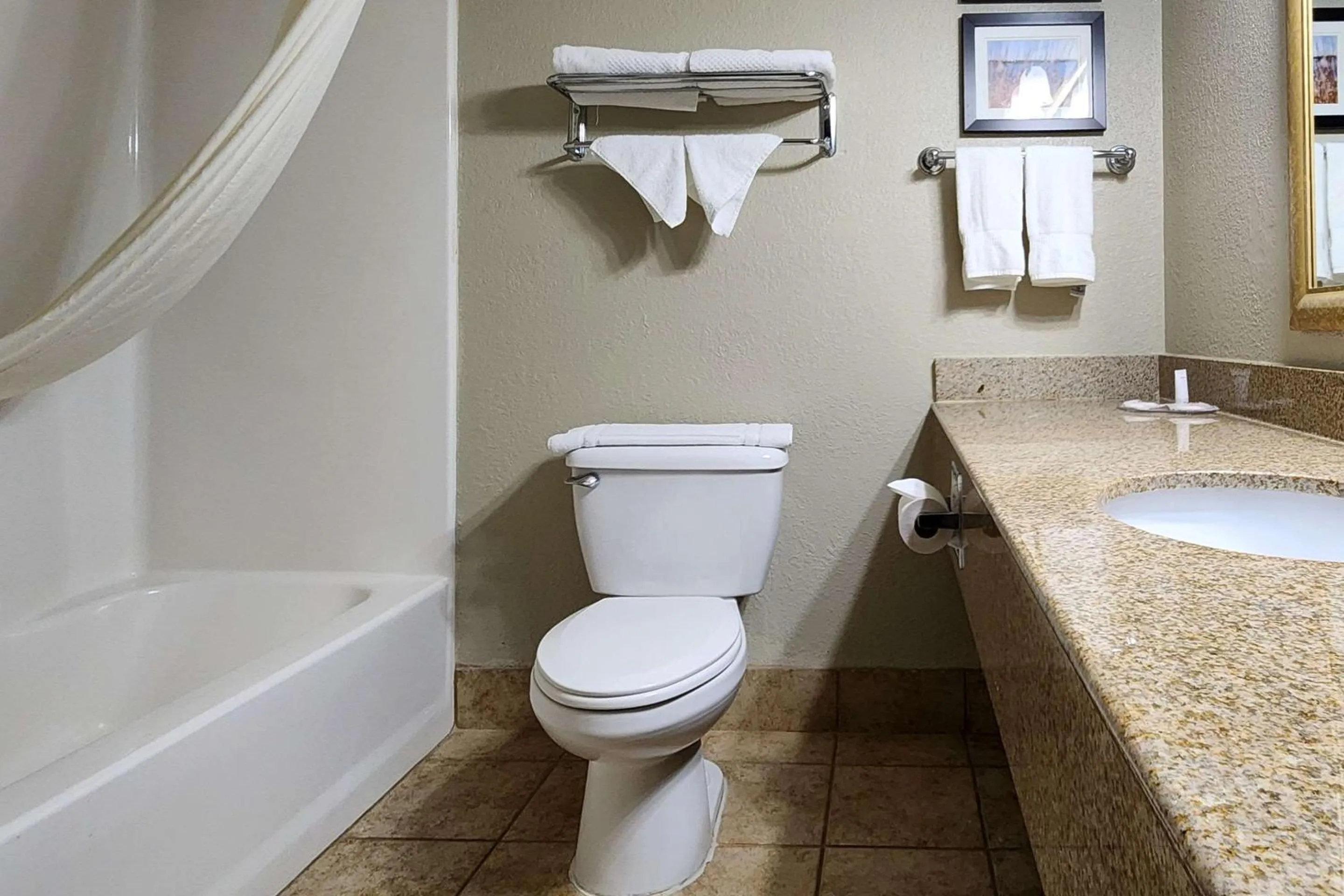 Bedroom in Comfort Inn & Suites Shakopee Downtown Area