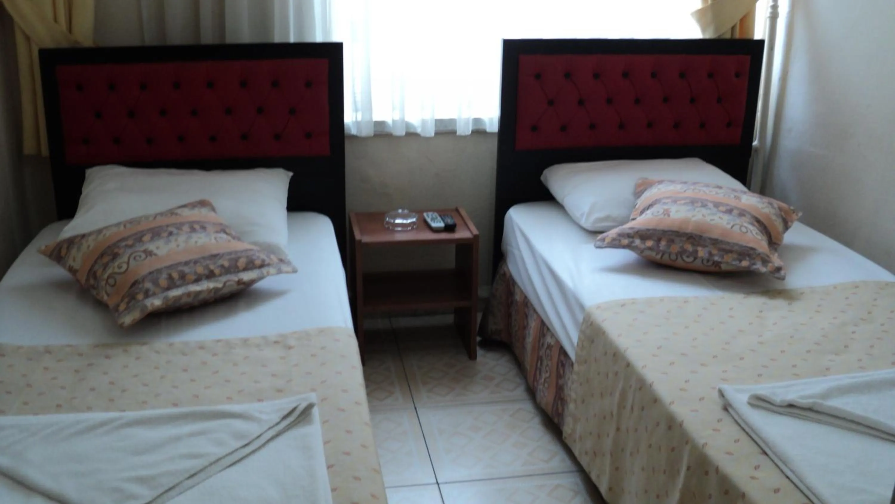 Bed in Yavuz Hotel