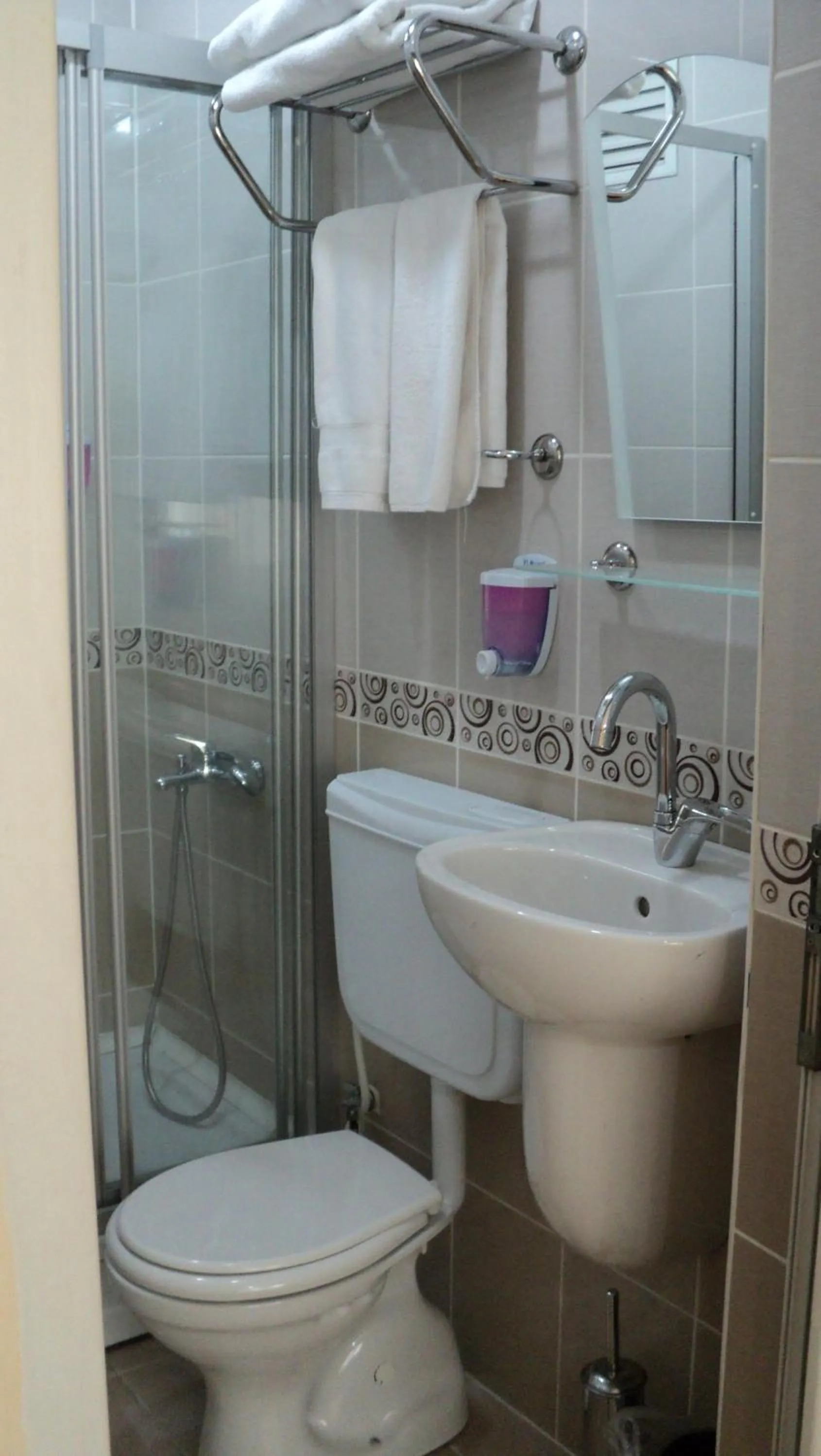 Bathroom in Yavuz Hotel