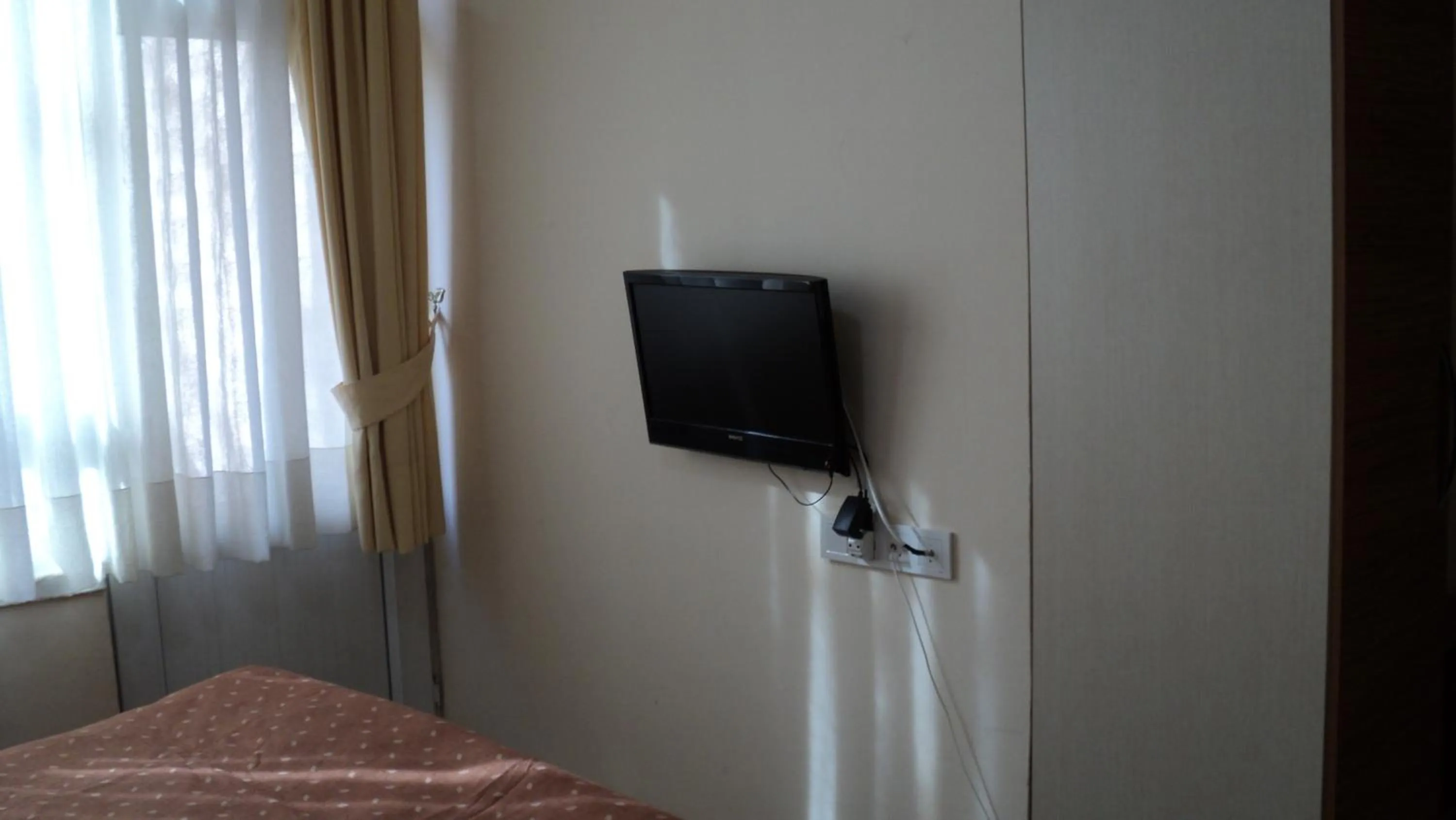 TV and multimedia in Yavuz Hotel