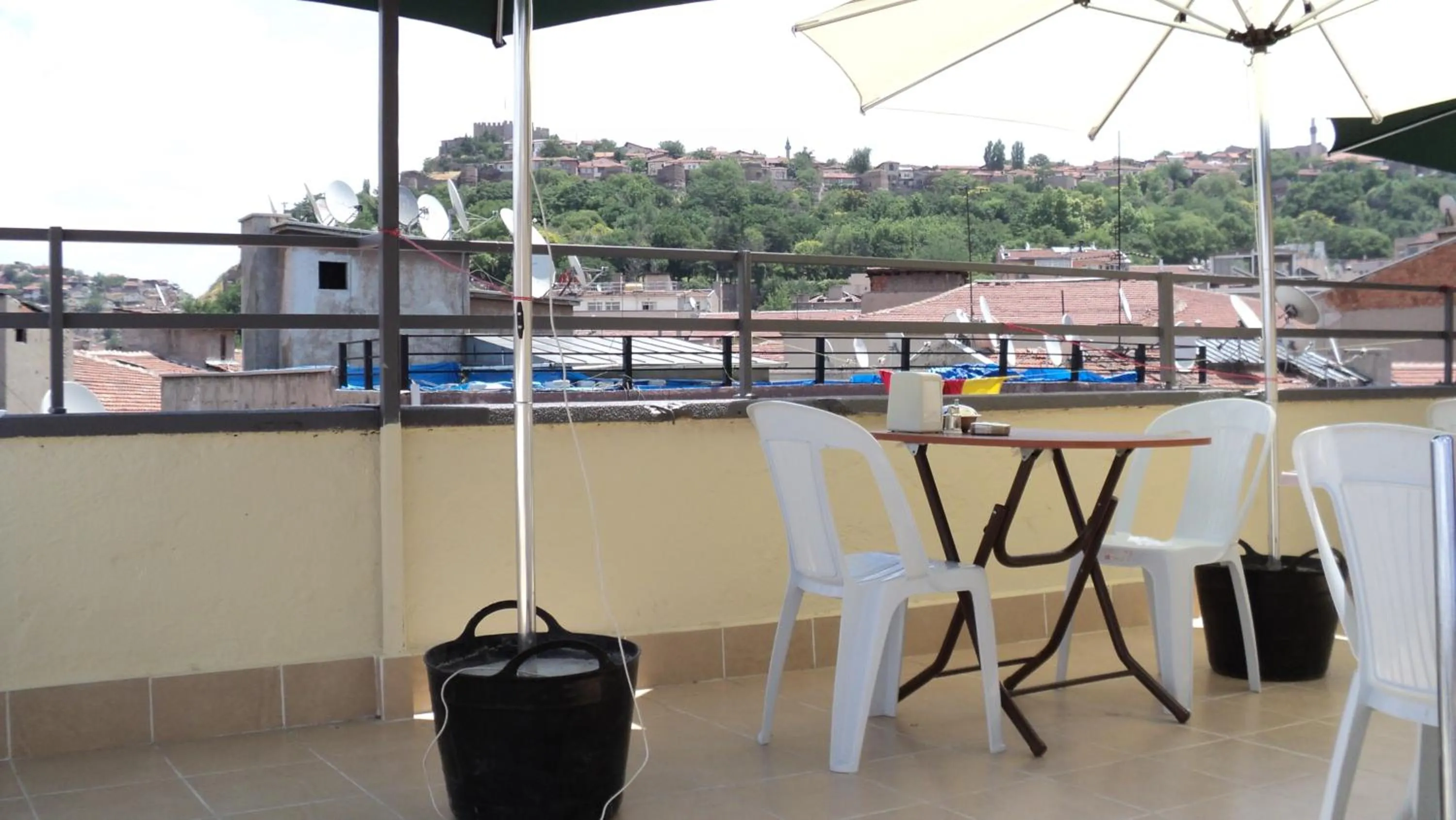 Restaurant/places to eat in Yavuz Hotel