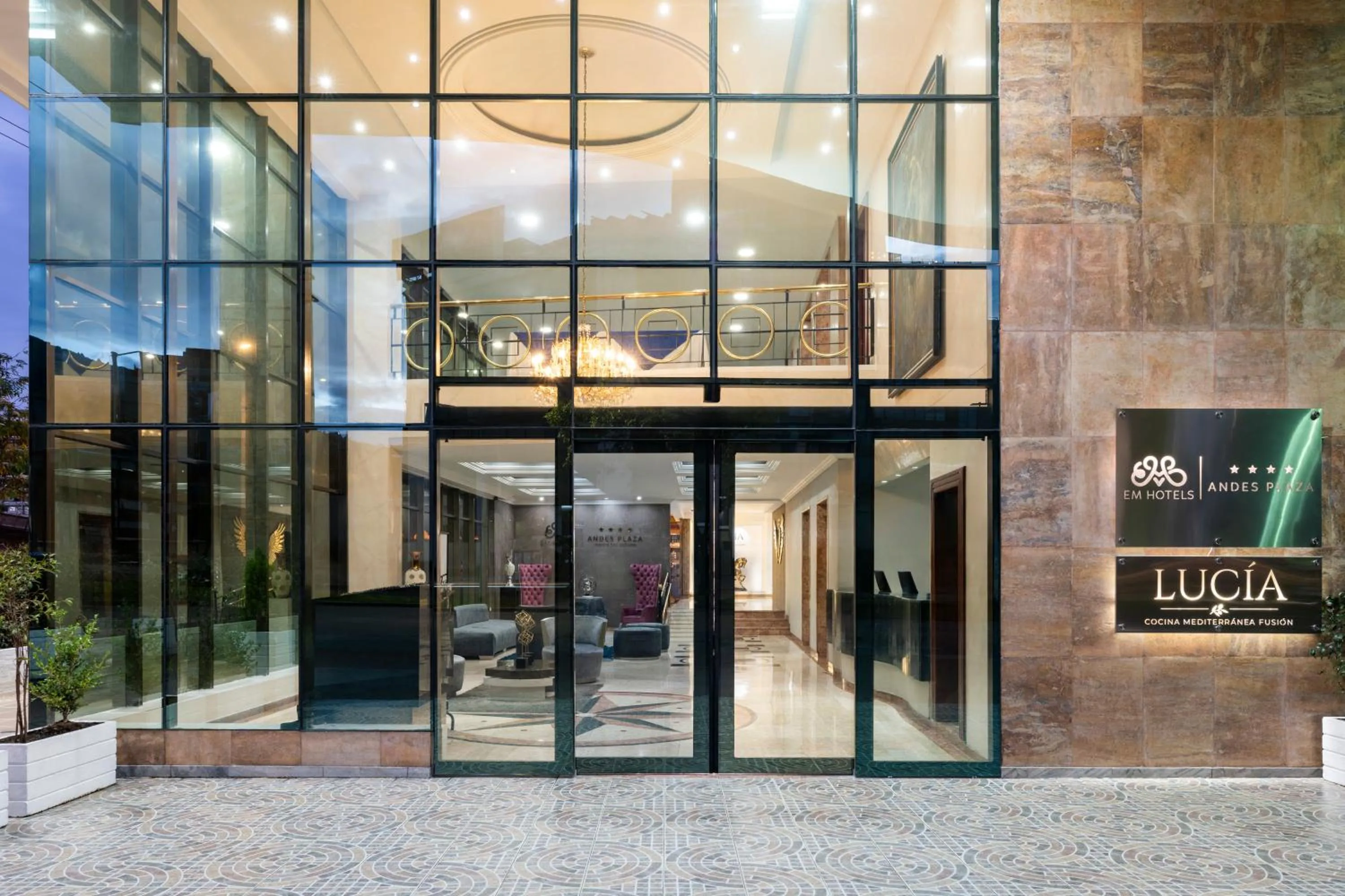 Facade/entrance in Hotel Andes Plaza