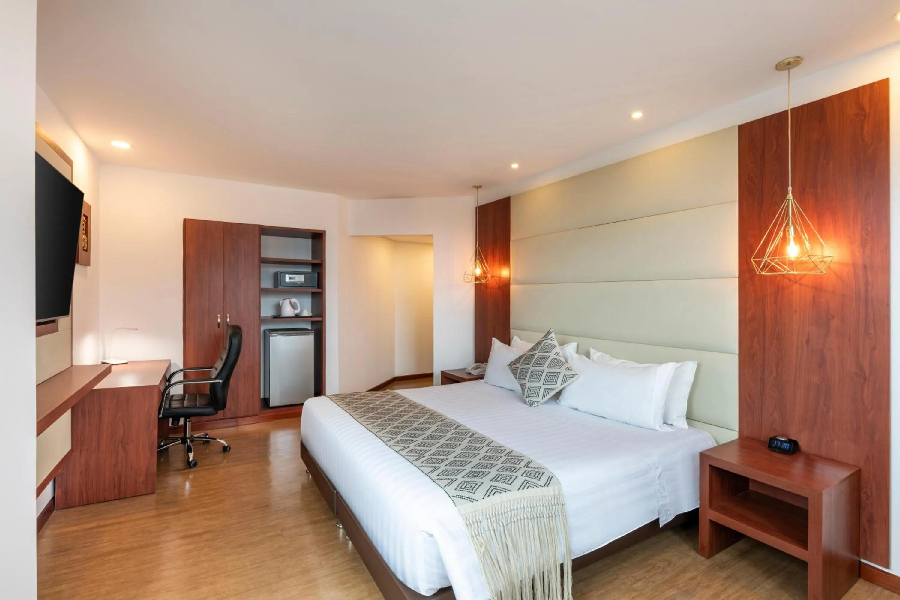 Photo of the whole room, Bed in Hotel Andes Plaza