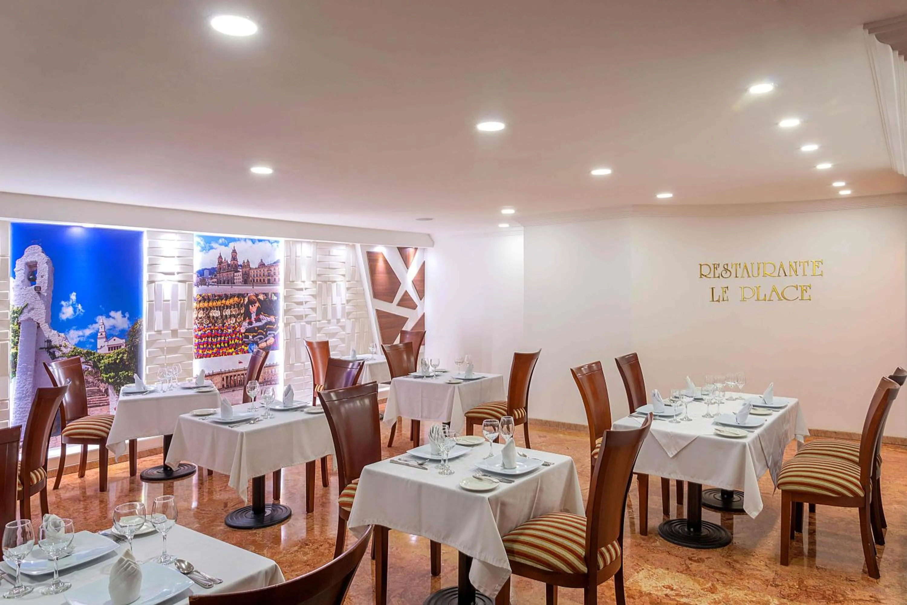 Restaurant/places to eat in Hotel Andes Plaza