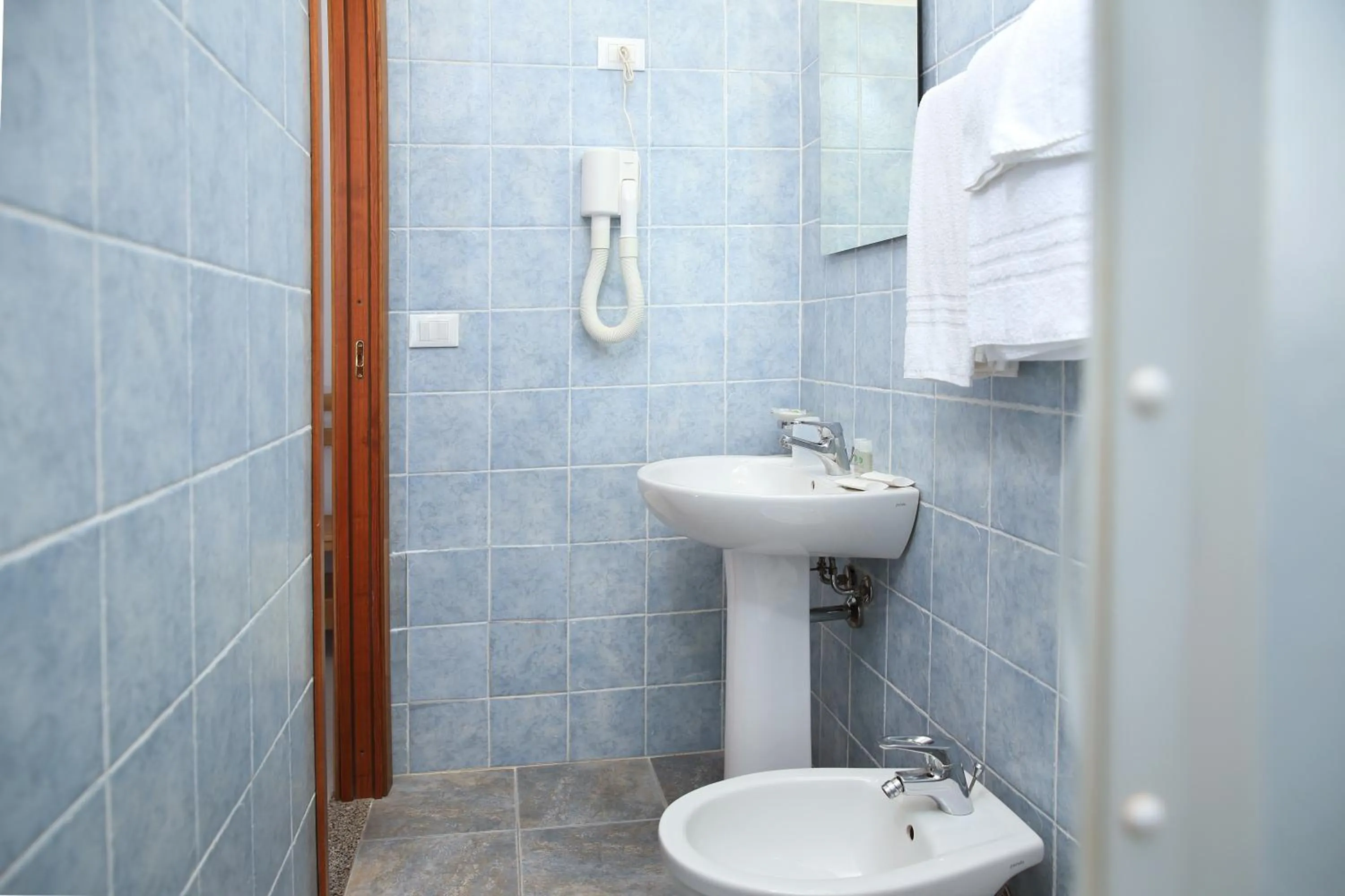 Bathroom in Hotel Meli