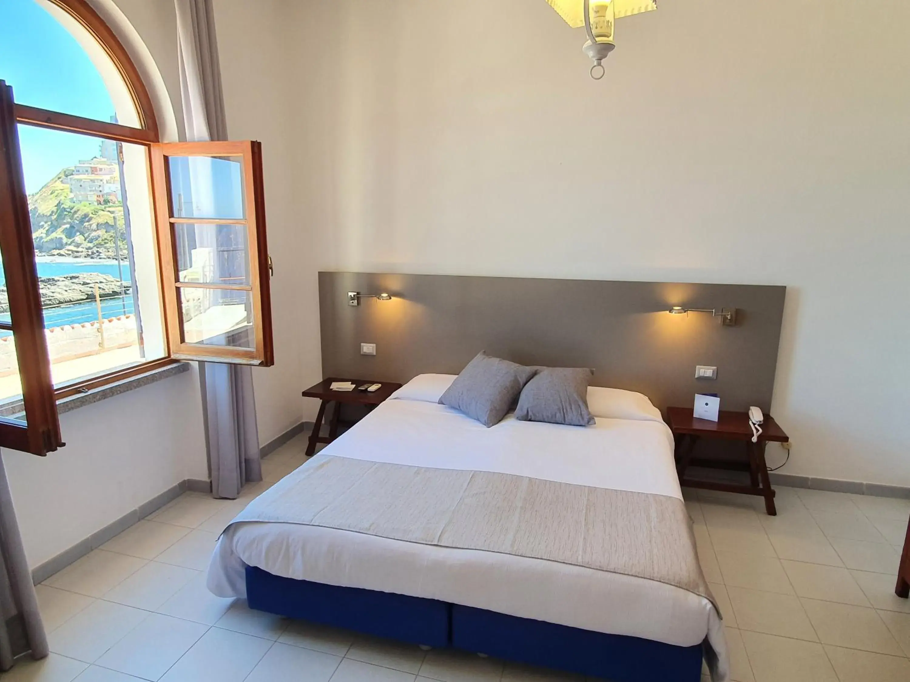 Bed in Hotel Meli Bed in Hotel Meli