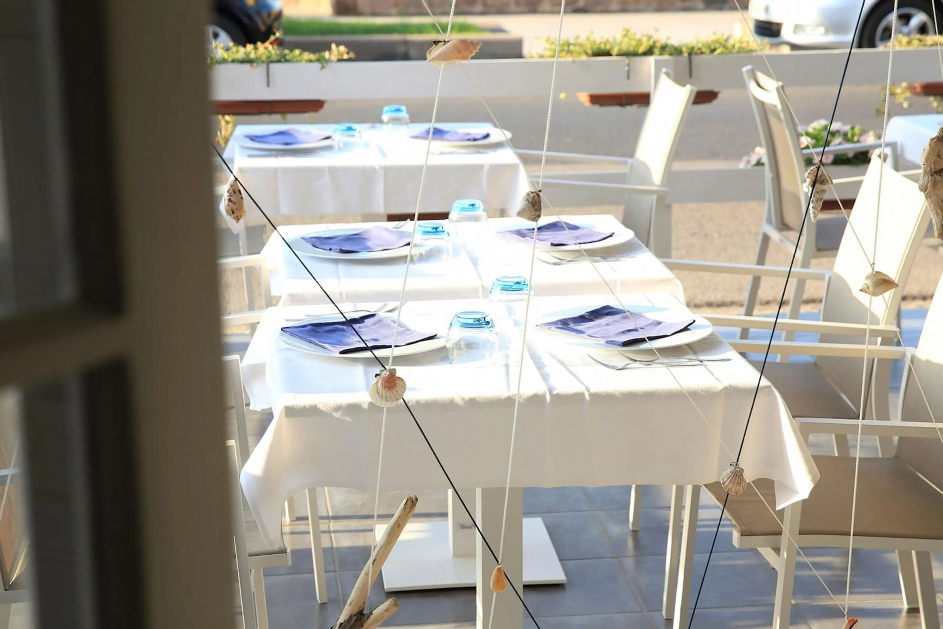 Restaurant/places to eat in Hotel Meli