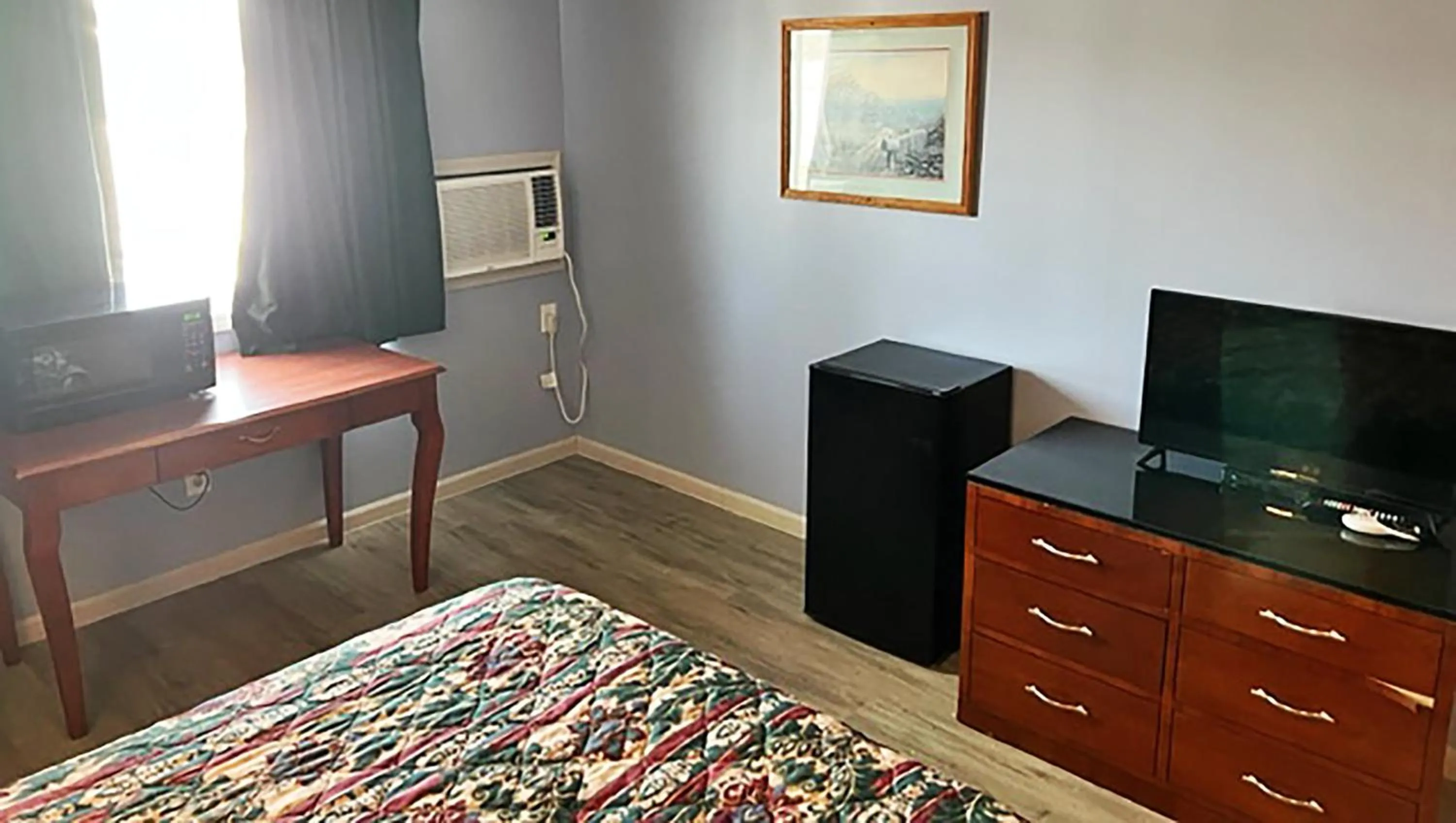 Bedroom, Bed in Countryside Inn Motel Albert Lea