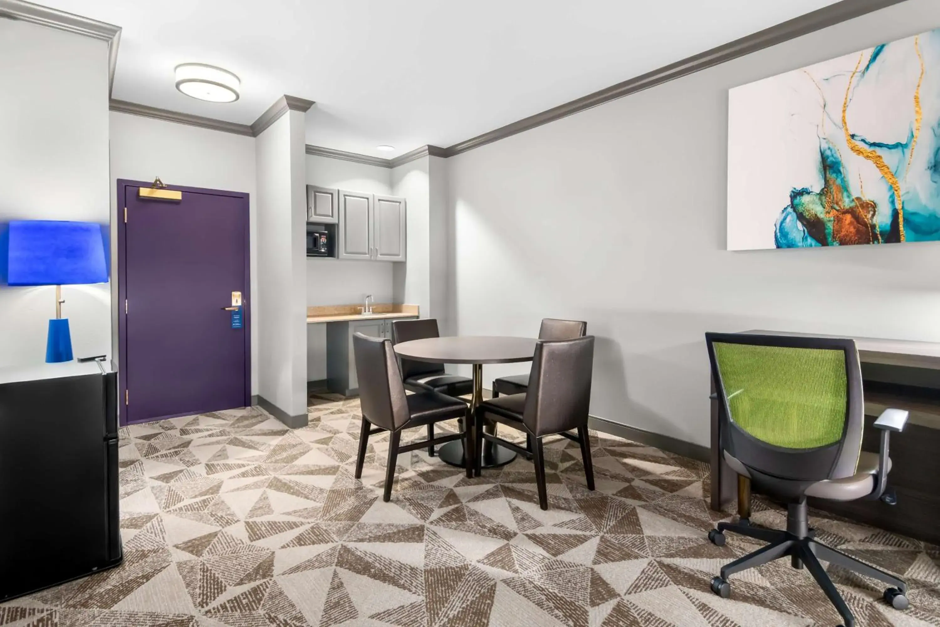 Bedroom in Big Country Hotel & Suites, SureStay Collection by BW Bedroom in Big Country Hotel & Suites, SureStay Collection by BW