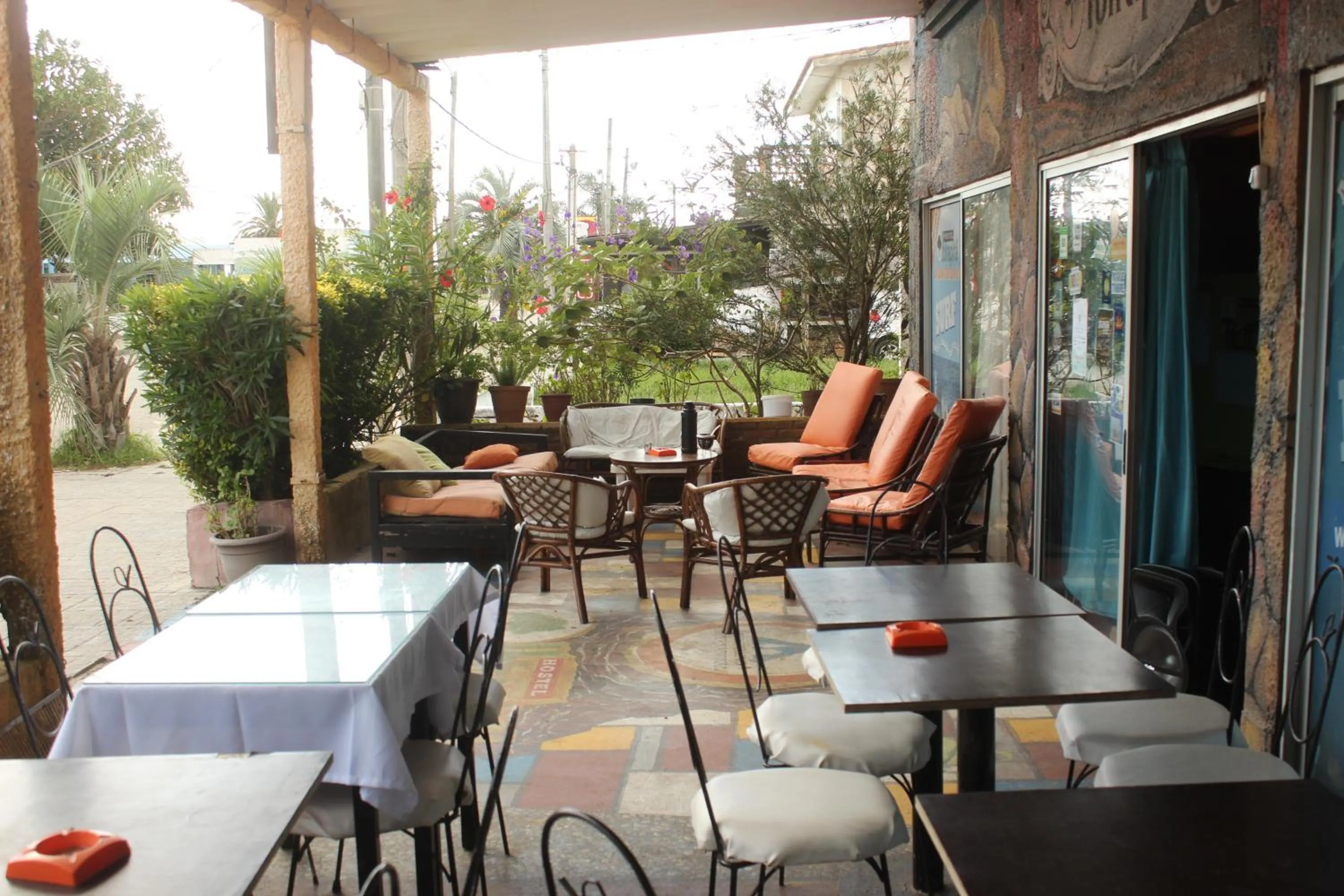 Restaurant/places to eat in Hostel Ibirapita